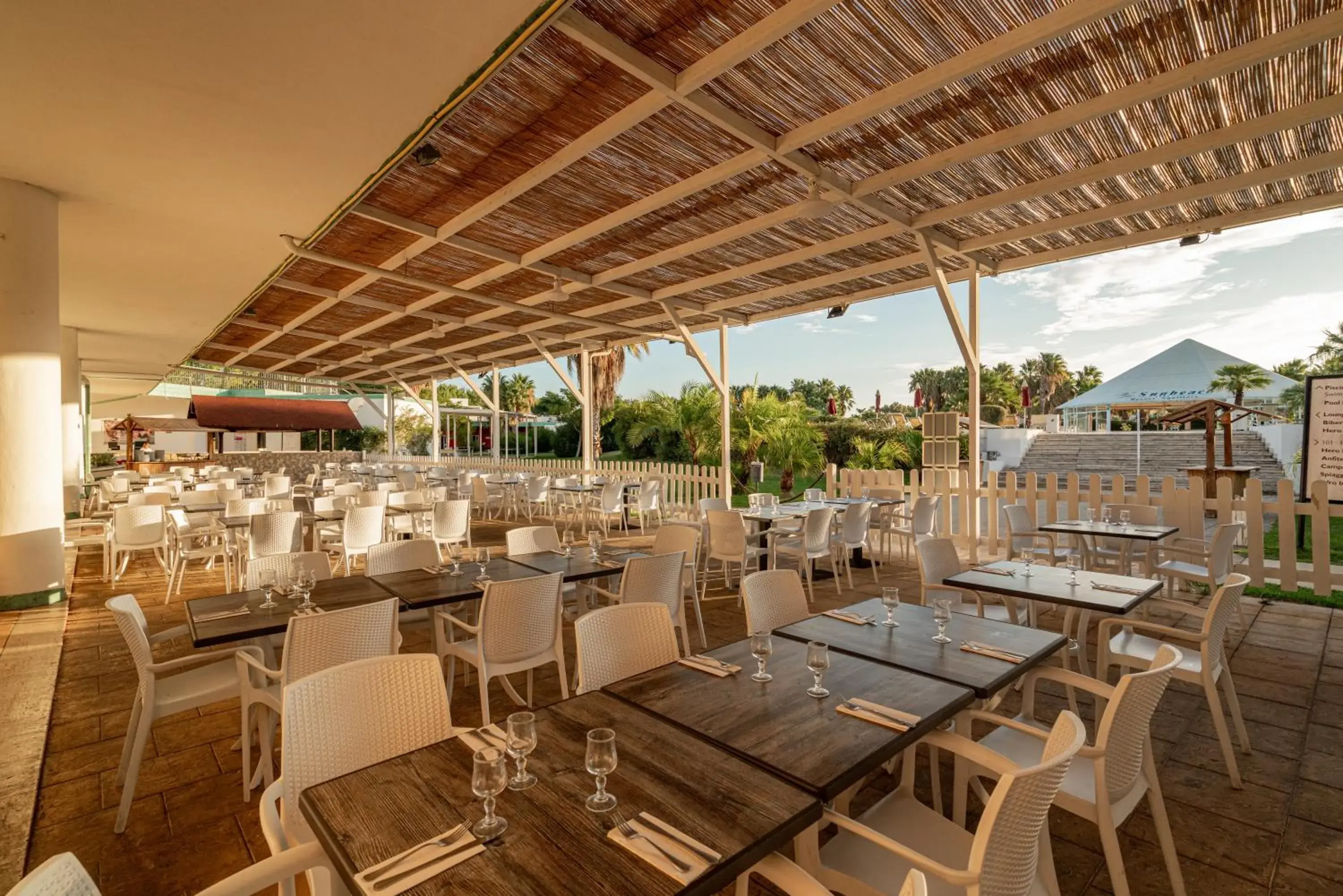 Restaurant/places to eat in Club Esse Sunbeach Restaurant/places to eat in Club Esse Sunbeach