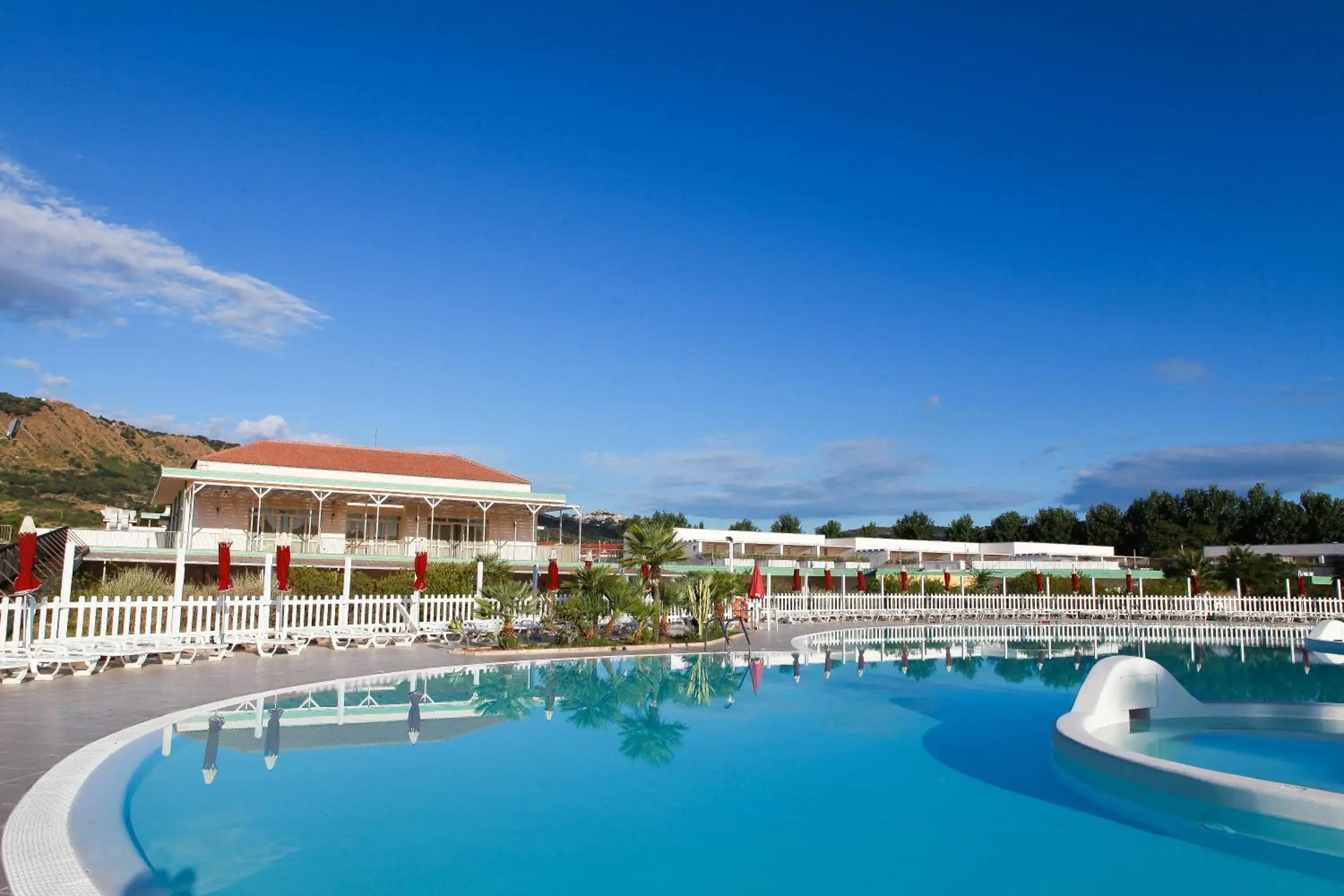Facade/entrance in Club Esse Sunbeach Facade/entrance in Club Esse Sunbeach