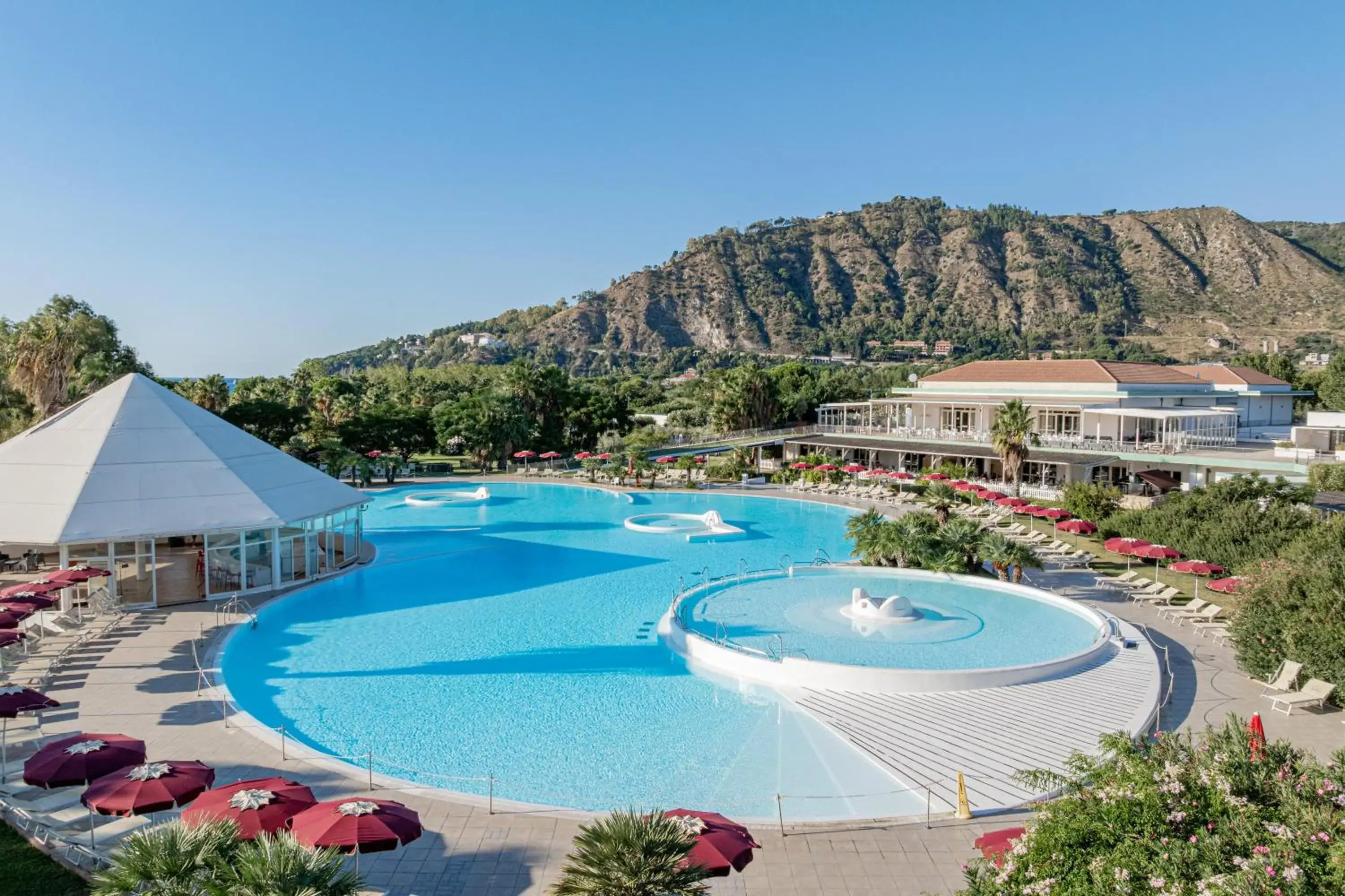 Pool view in Club Esse Sunbeach Pool view in Club Esse Sunbeach