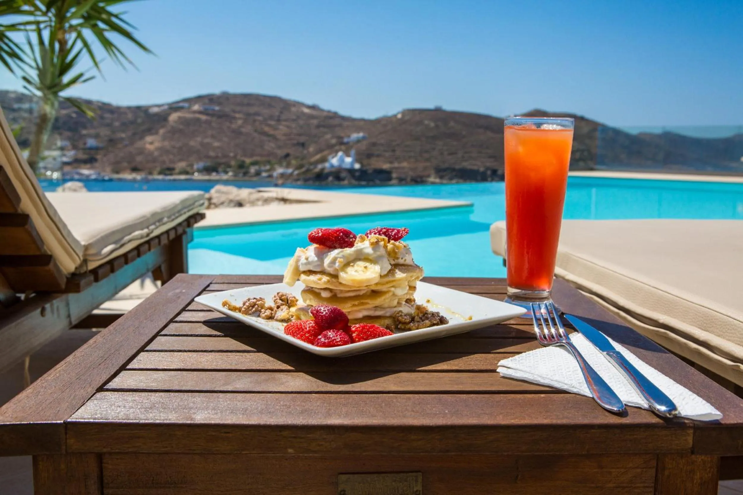 Breakfast in Seabreeze Hotel Ios