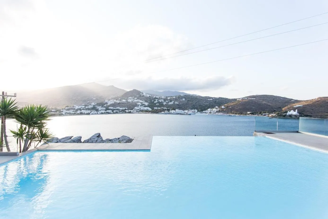 Swimming pool in Seabreeze Hotel Ios