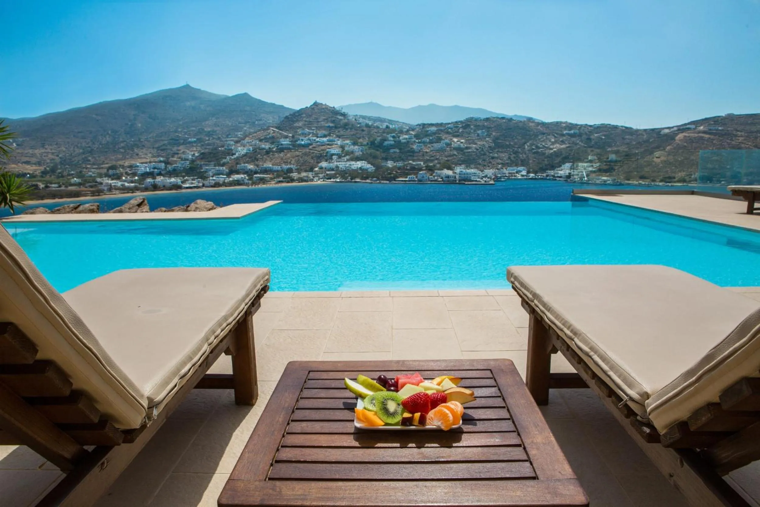 Food and drinks in Seabreeze Hotel Ios