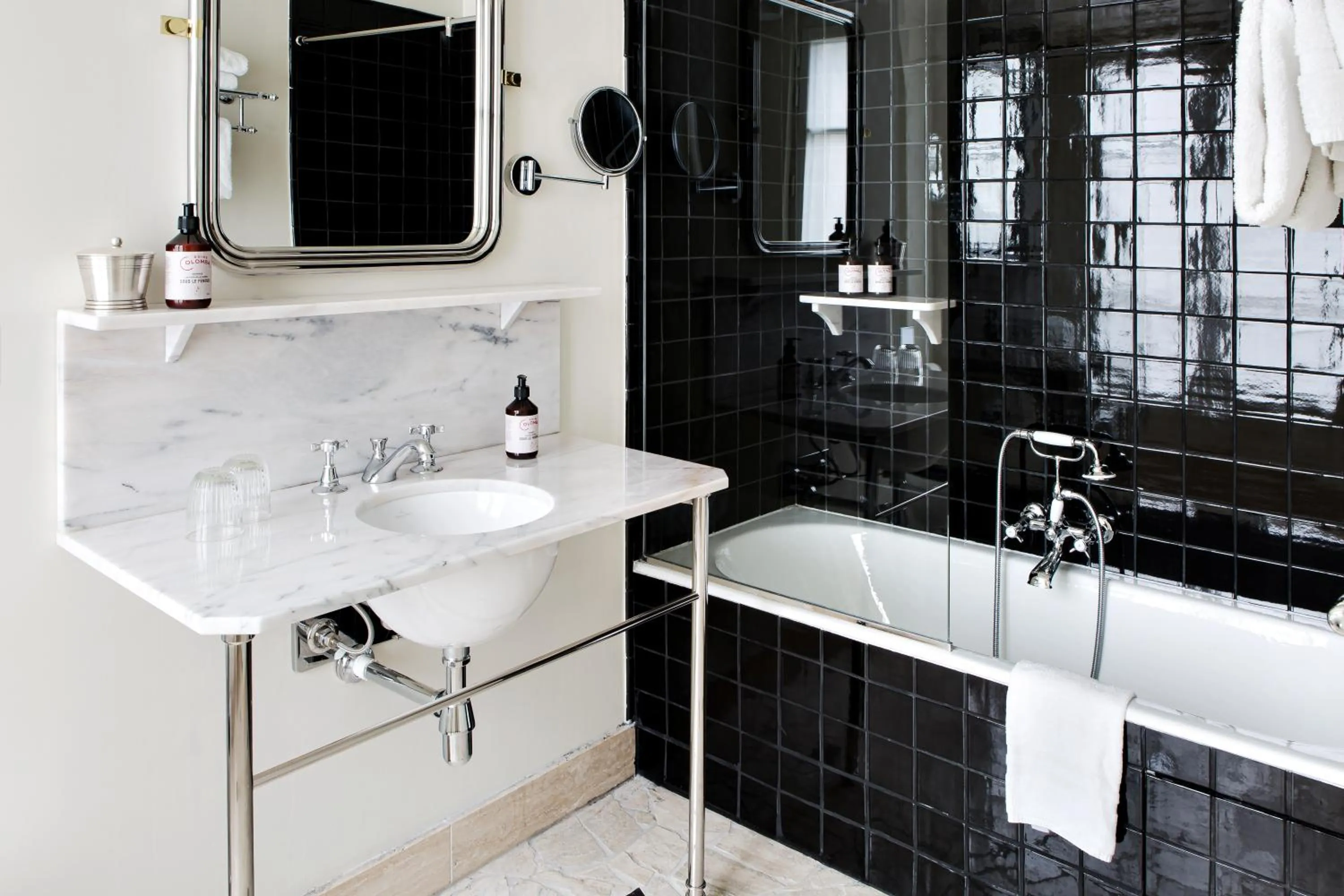 Bathroom in Hotel Rochechouart, a Member of Design Hotels