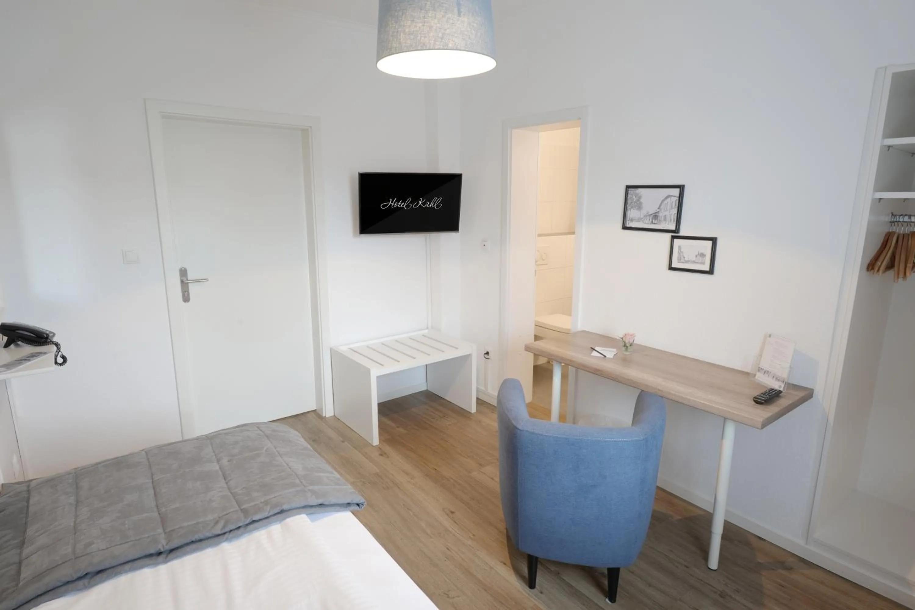 Bed in Hotel Kühl