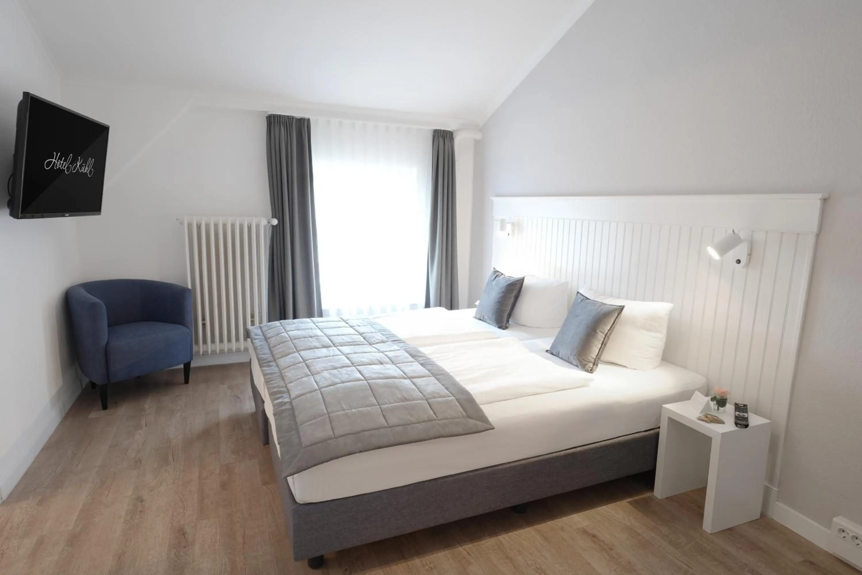 Photo of the whole room, Bed in Hotel Kühl