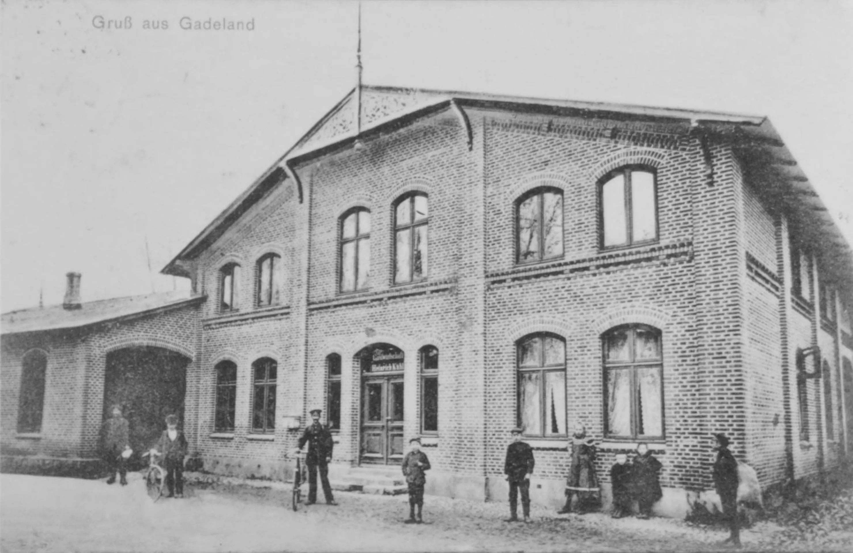 Property building in Hotel Kühl