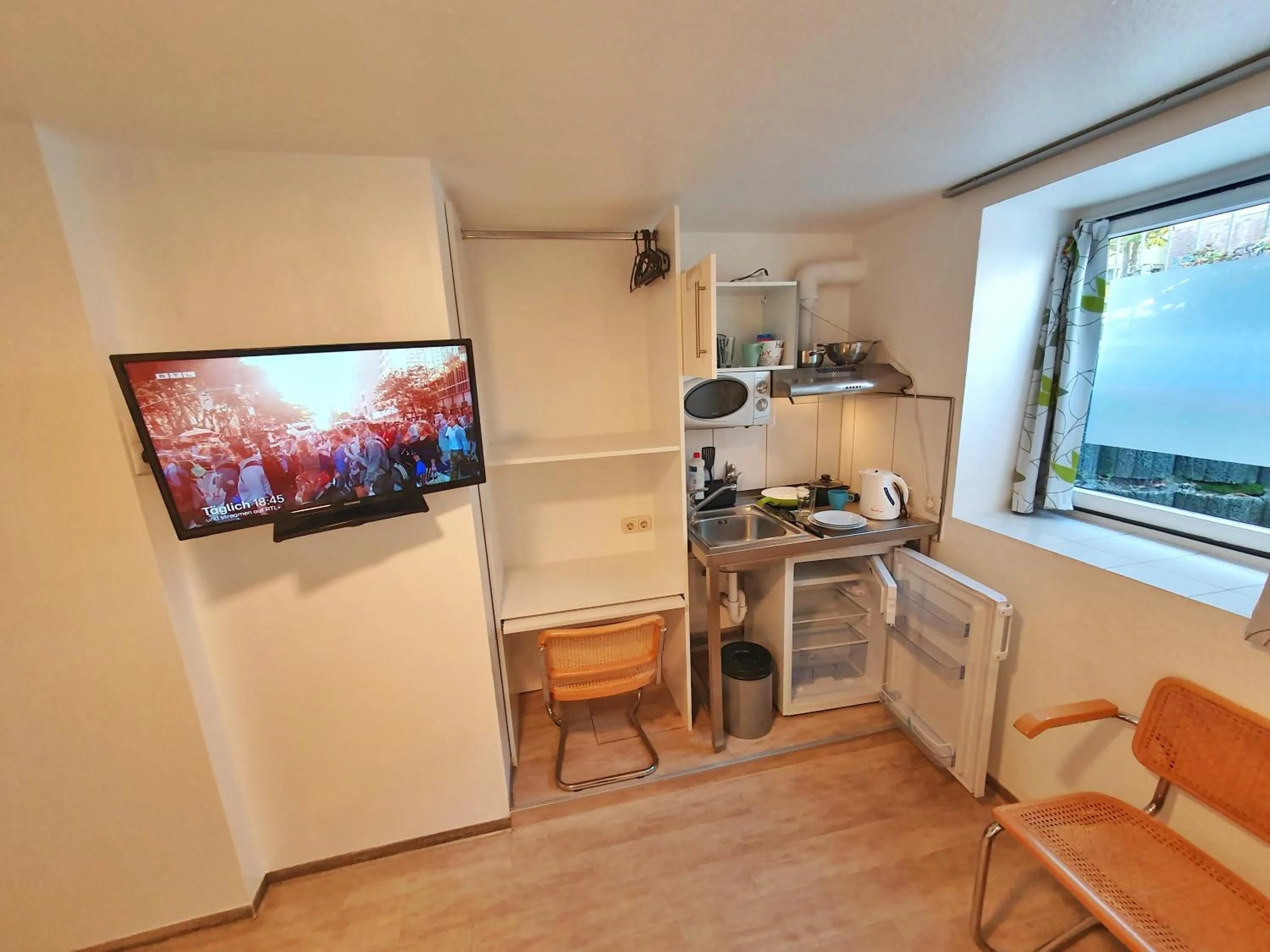 Kitchen or kitchenette in Aparthotel B & L
