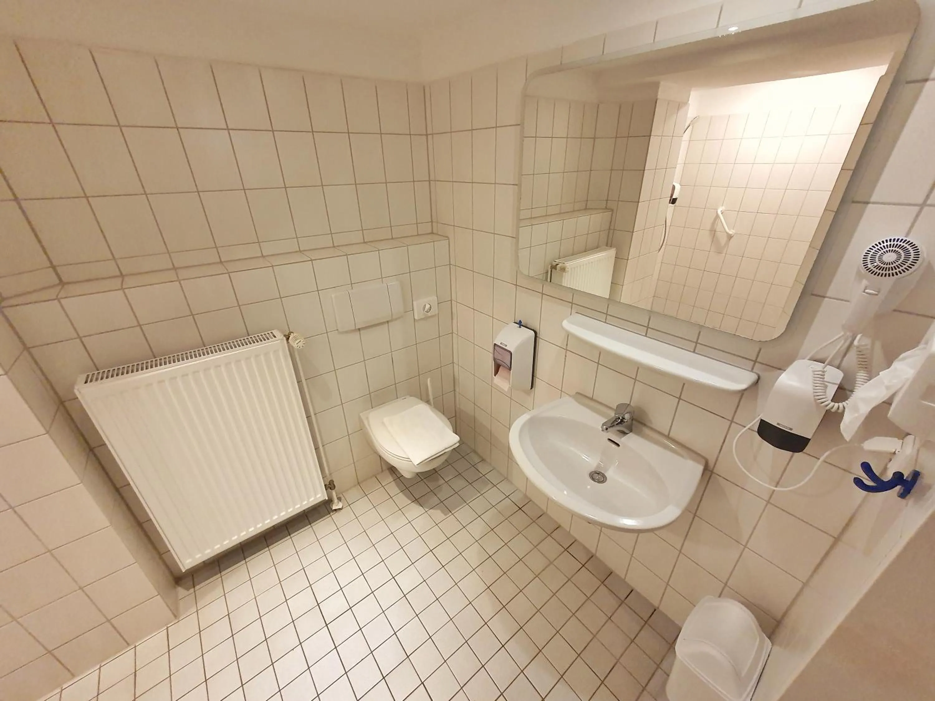 Bathroom in Aparthotel B & L