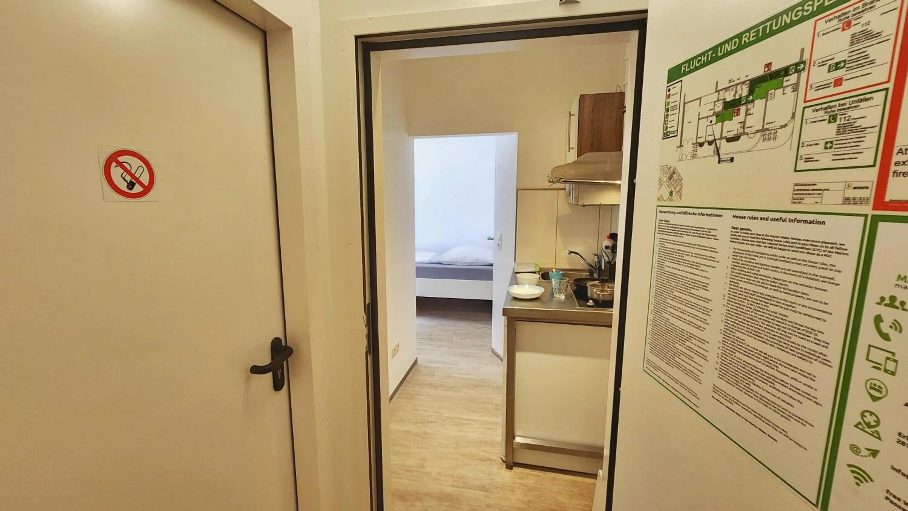 Kitchen or kitchenette in Aparthotel B & L