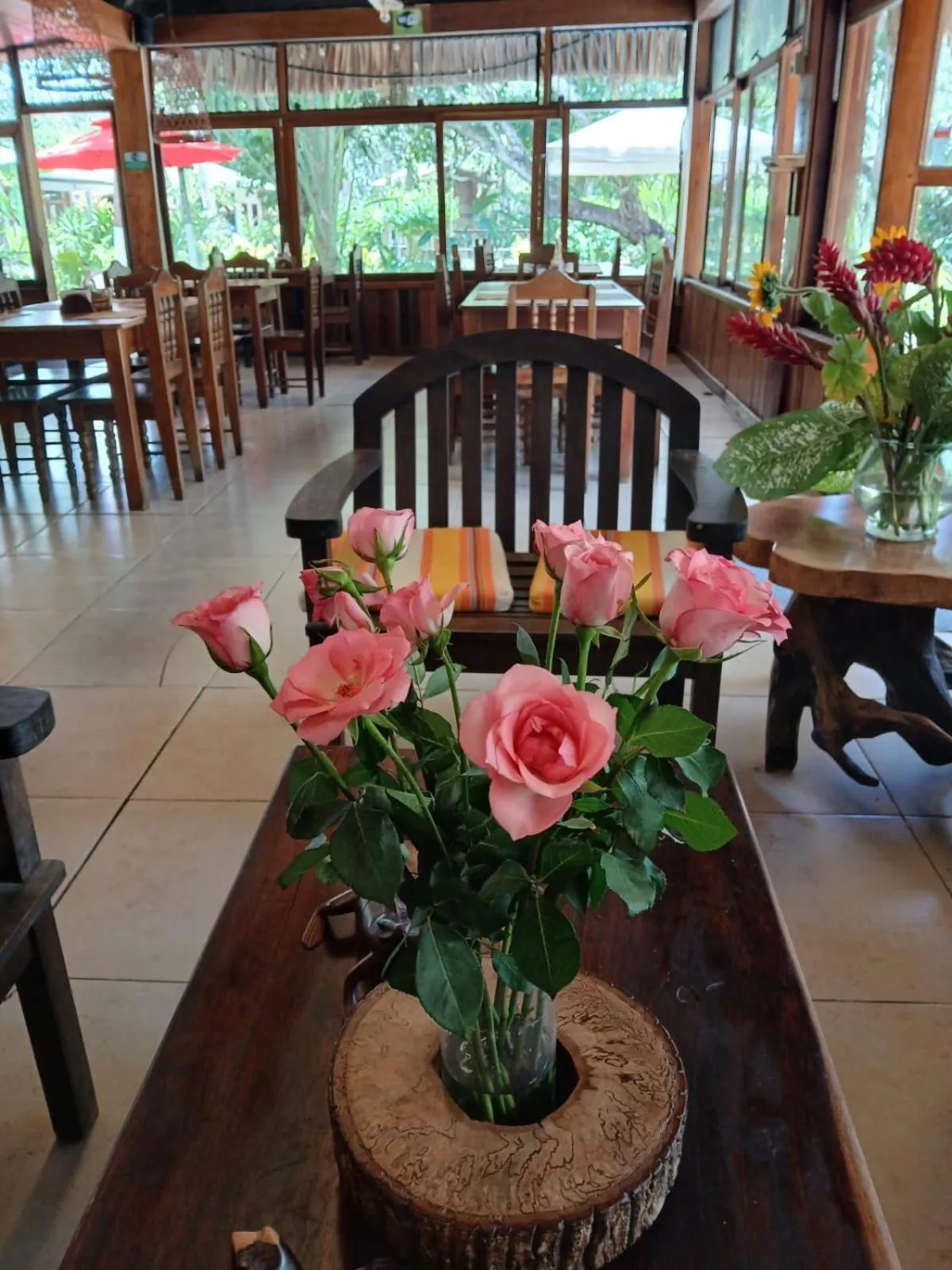Restaurant/places to eat in Hotel Jaguar Inn Tikal