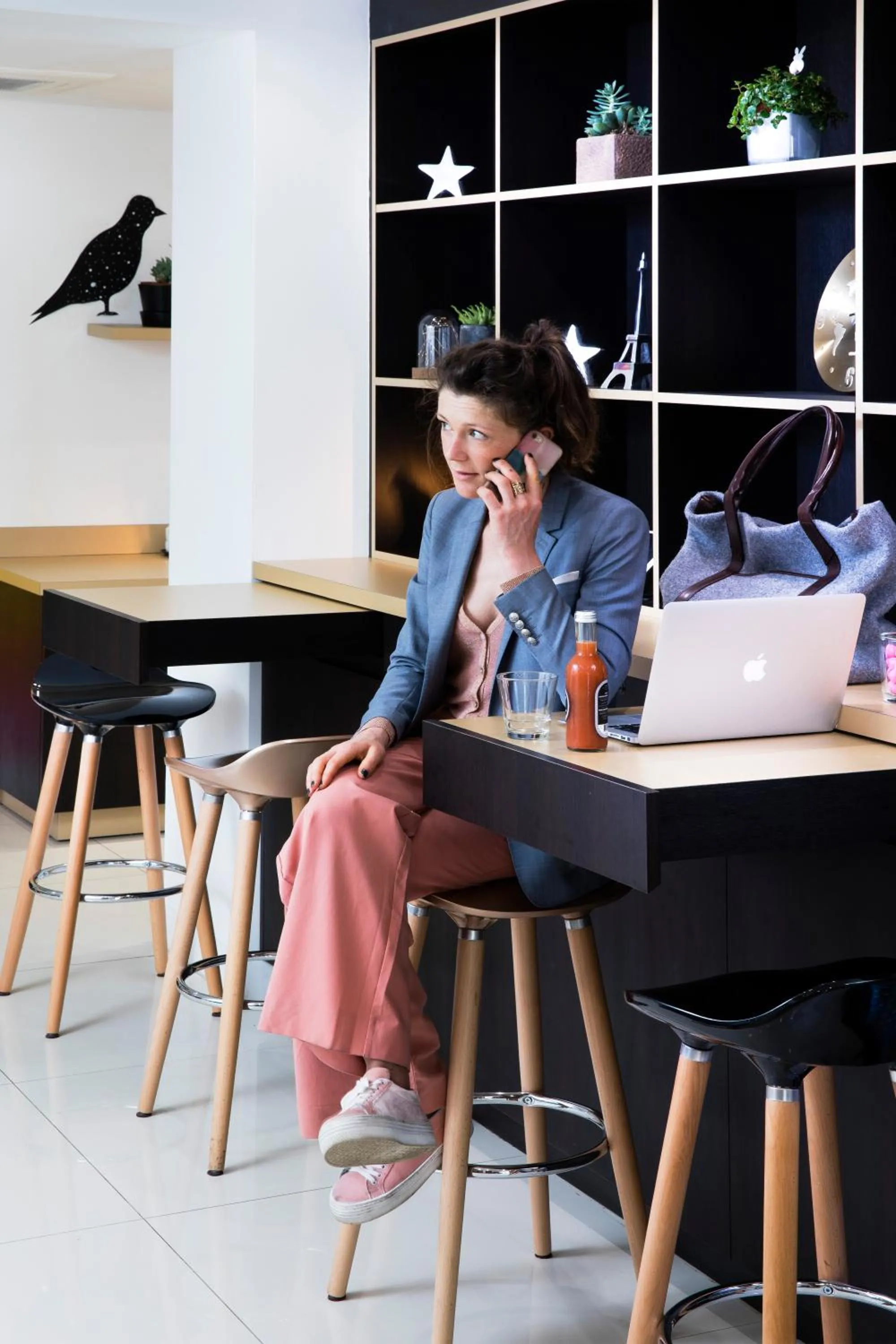 Communal lounge/ TV room in Hôtel Palais De Chaillot