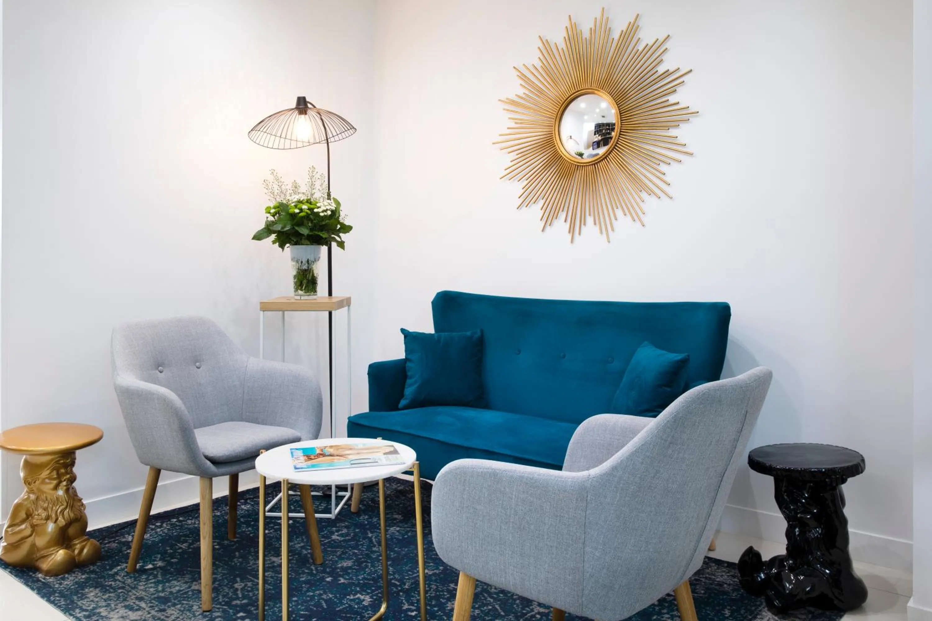 Communal lounge/ TV room in Hôtel Palais De Chaillot