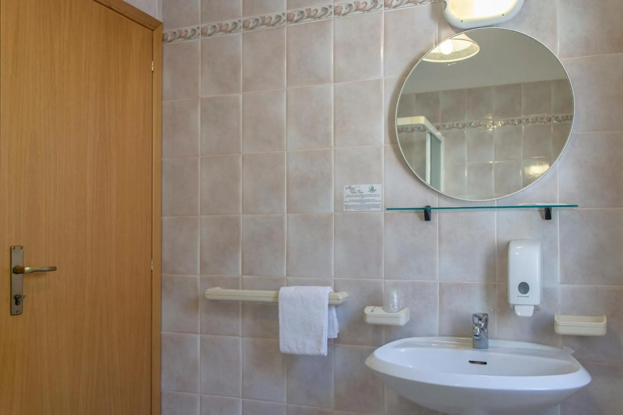 Bathroom in Hotel Villa Rita