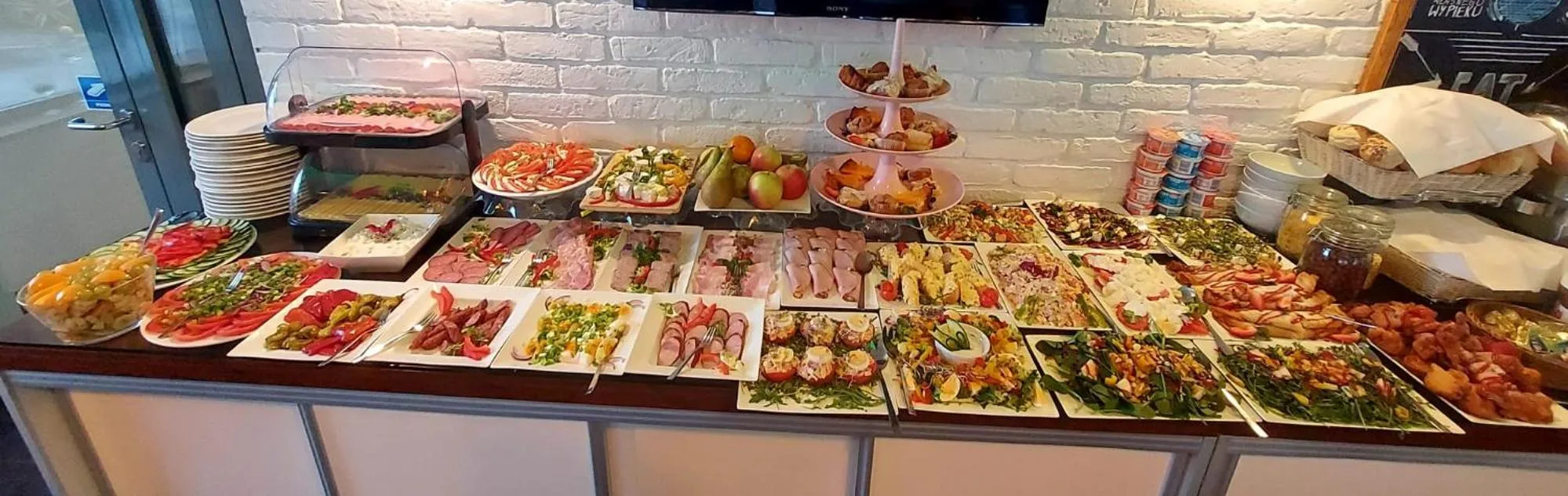 Breakfast in Flinski Sport X SPA, Boutique X Art