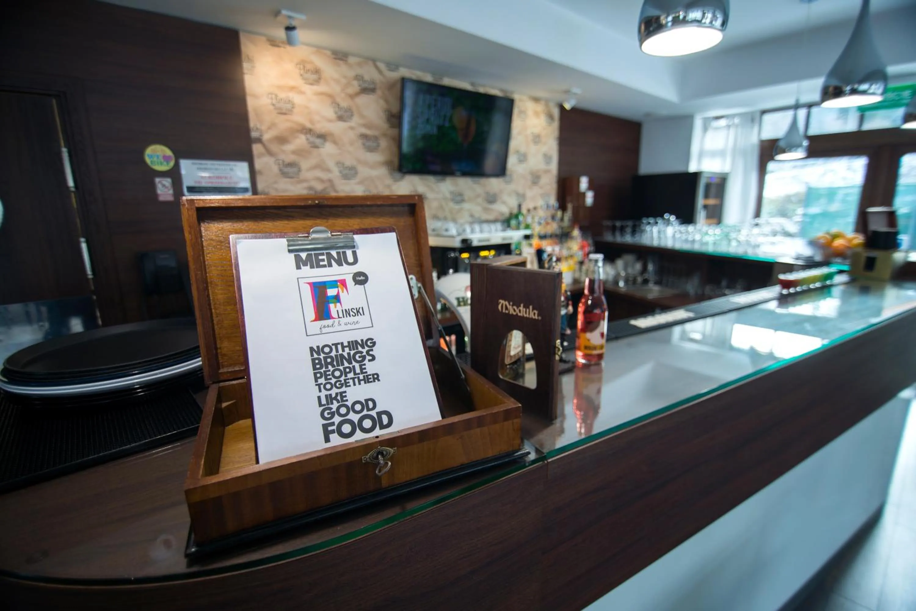 Restaurant/places to eat in Flinski Sport X SPA, Boutique X Art