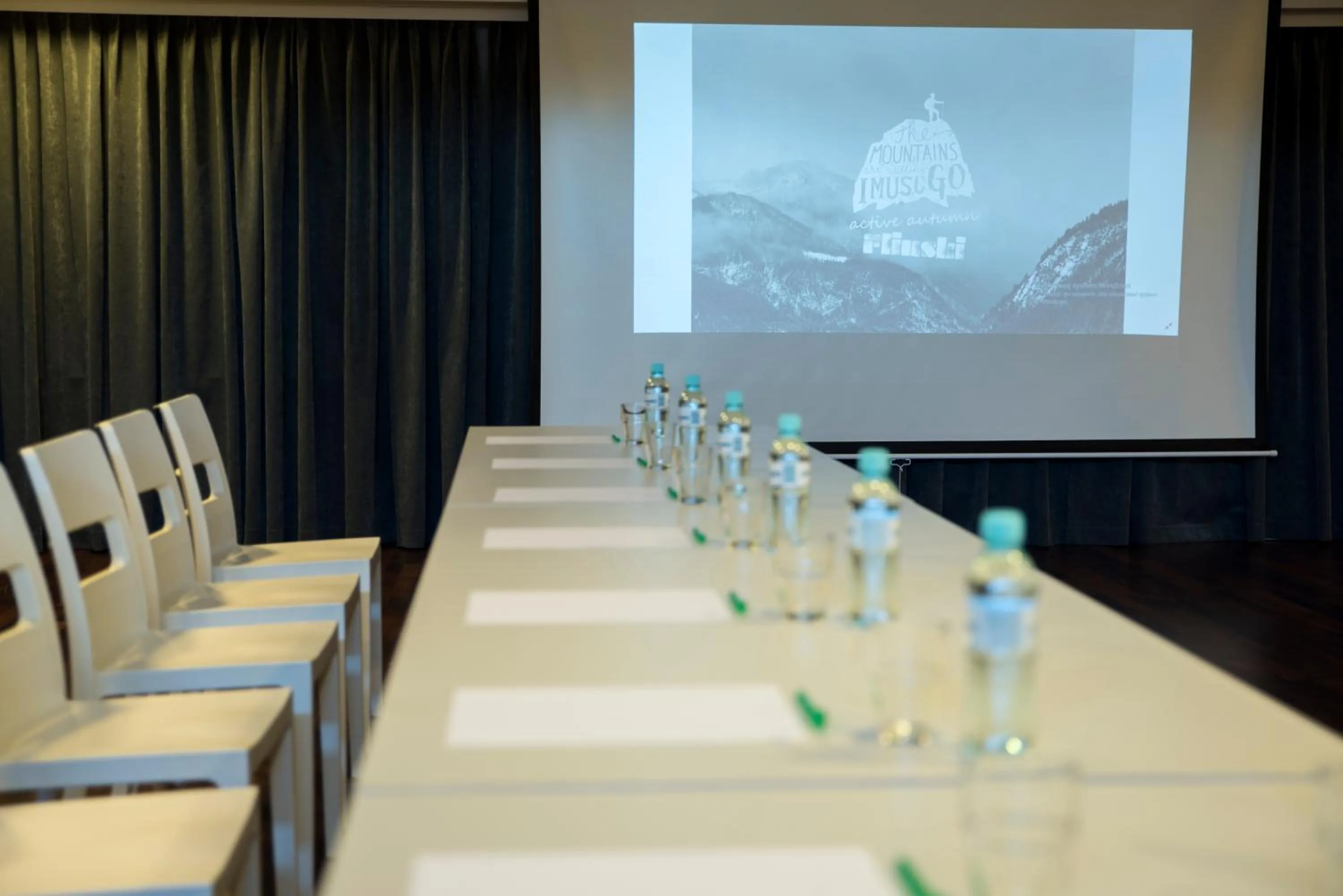 Business facilities in Flinski Sport X SPA, Boutique X Art