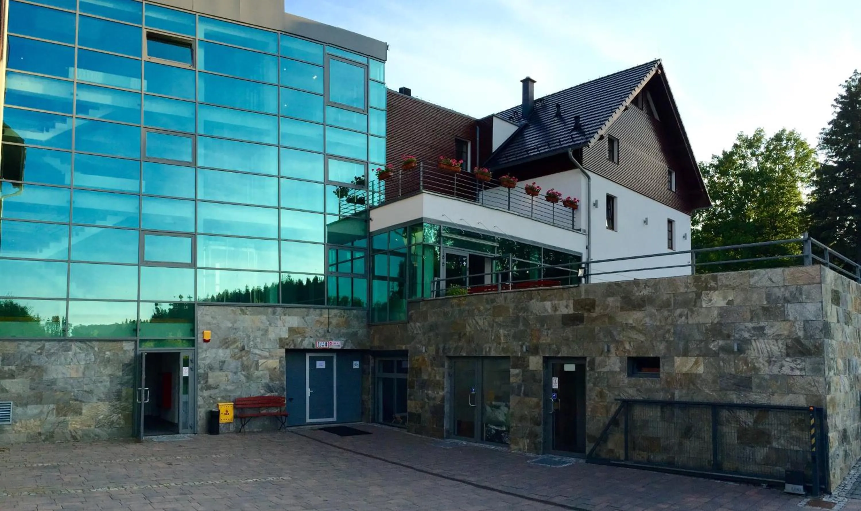 Property building in Flinski Sport X SPA, Boutique X Art