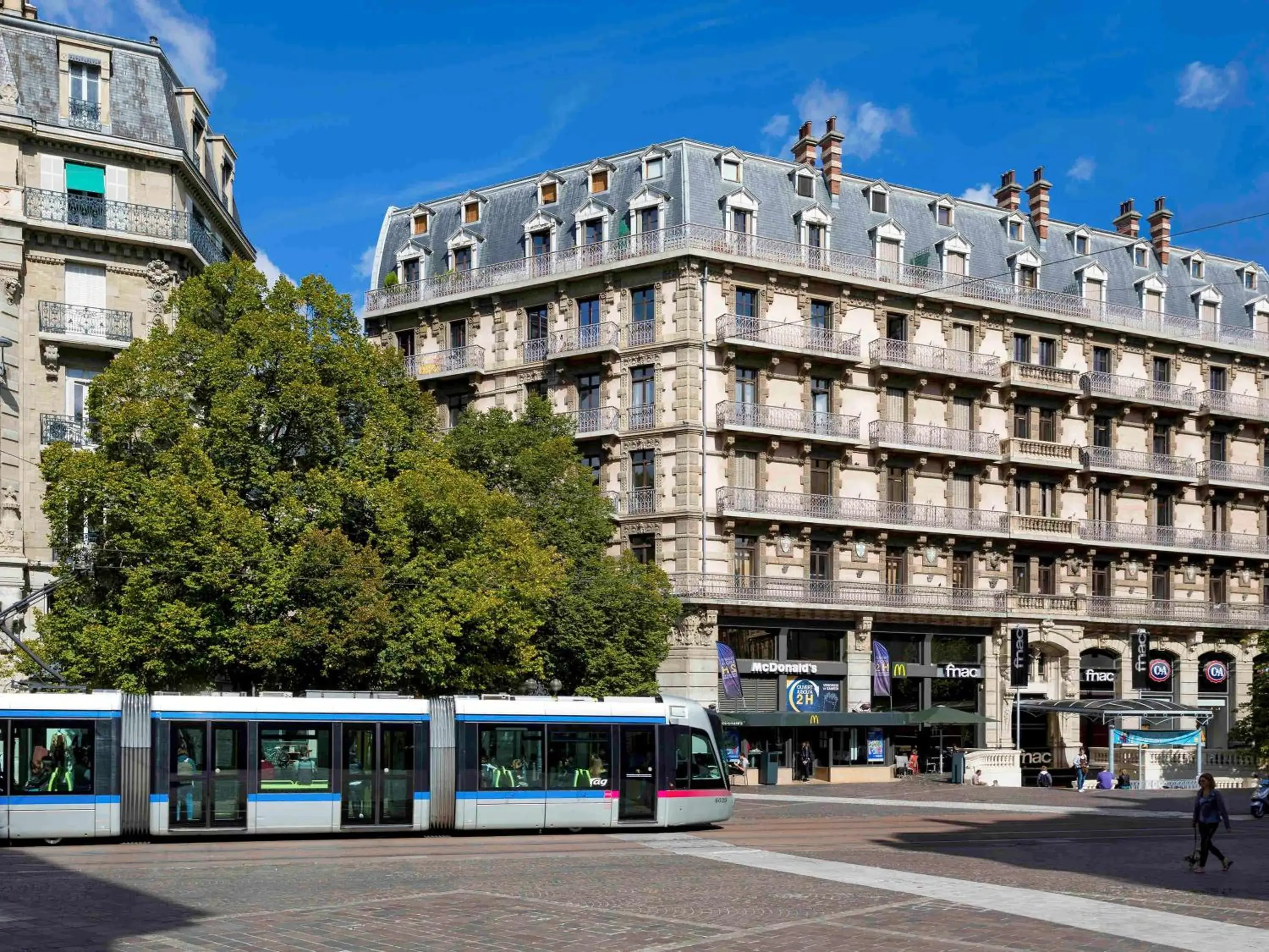 Property building in ibis Grenoble Centre Bastille Property building in ibis Grenoble Centre Bastille