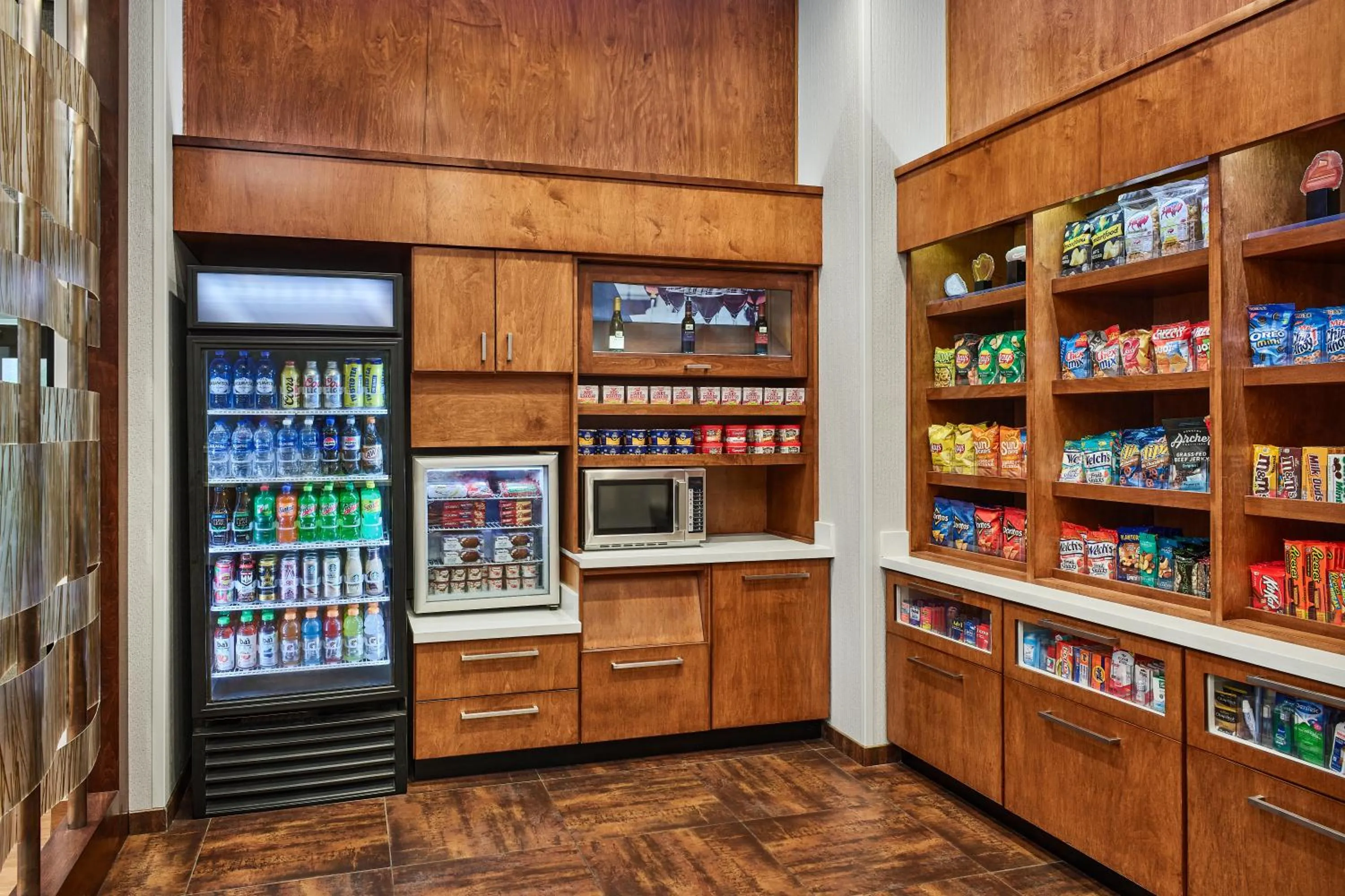 Shopping Area in SpringHill Suites by Marriott Deadwood