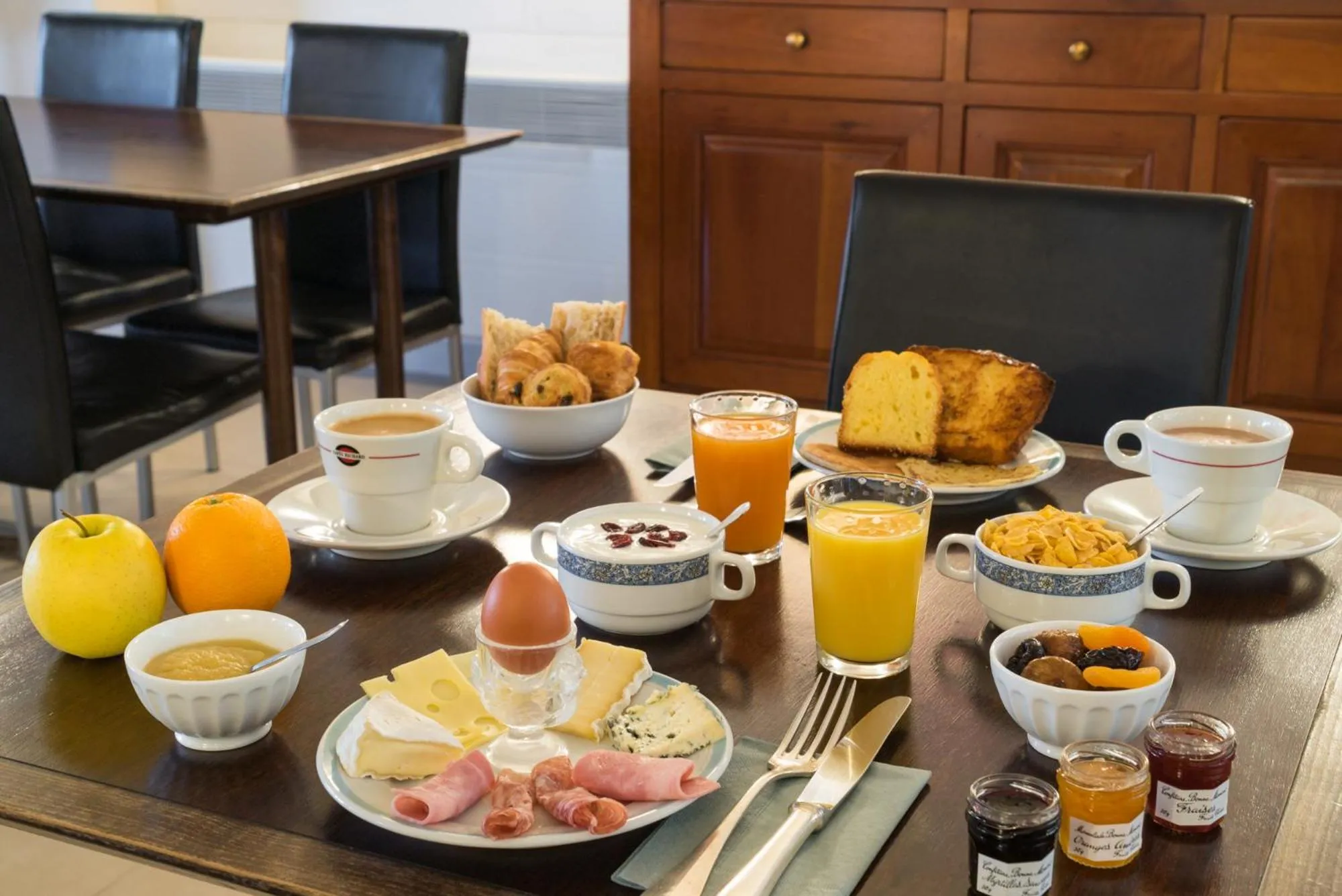 Food close-up in The Originals City, Hôtel de Bordeaux, Bergerac centre