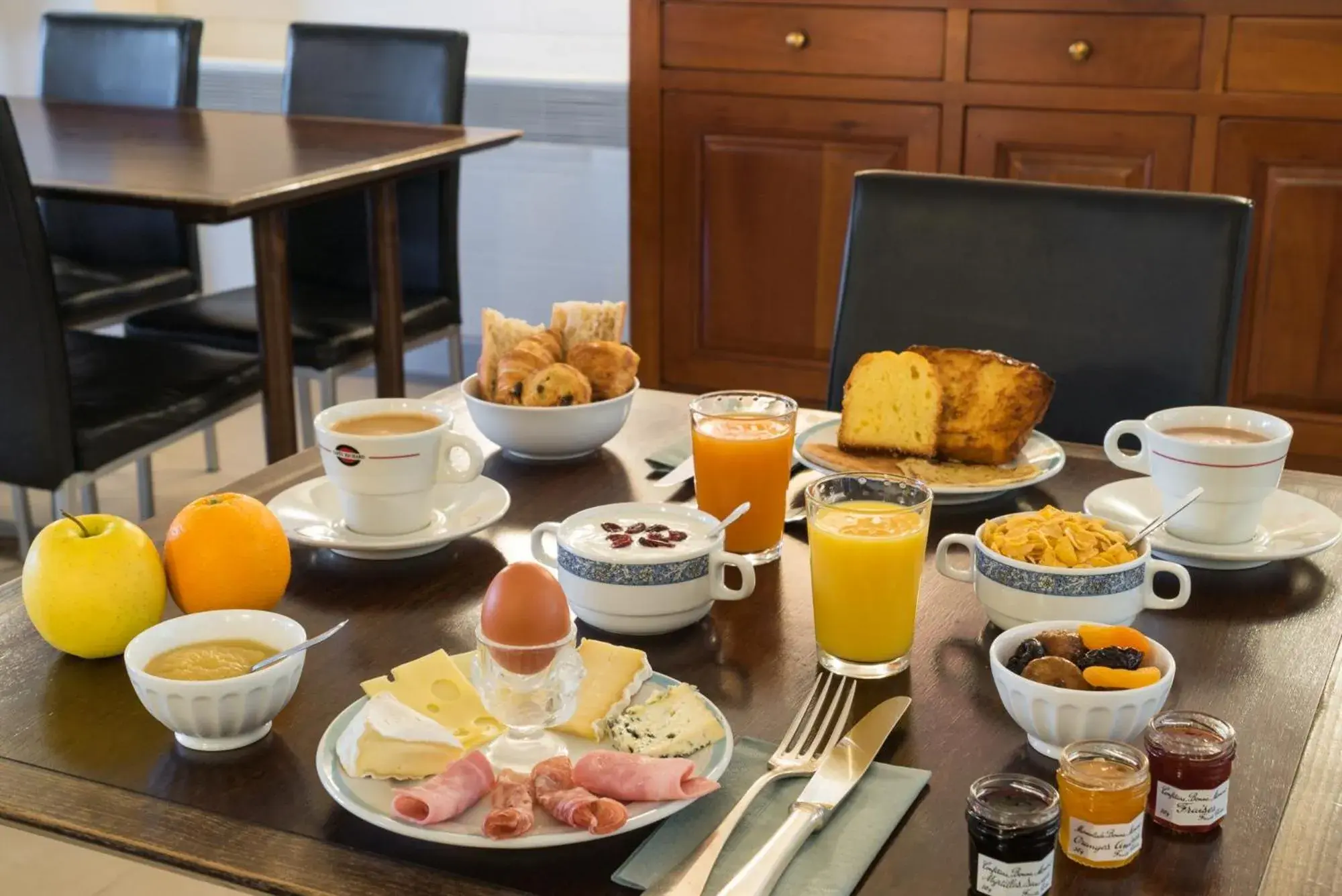 Food close-up in The Originals City, Hôtel de Bordeaux, Bergerac centre Food close-up in The Originals City, Hôtel de Bordeaux, Bergerac centre