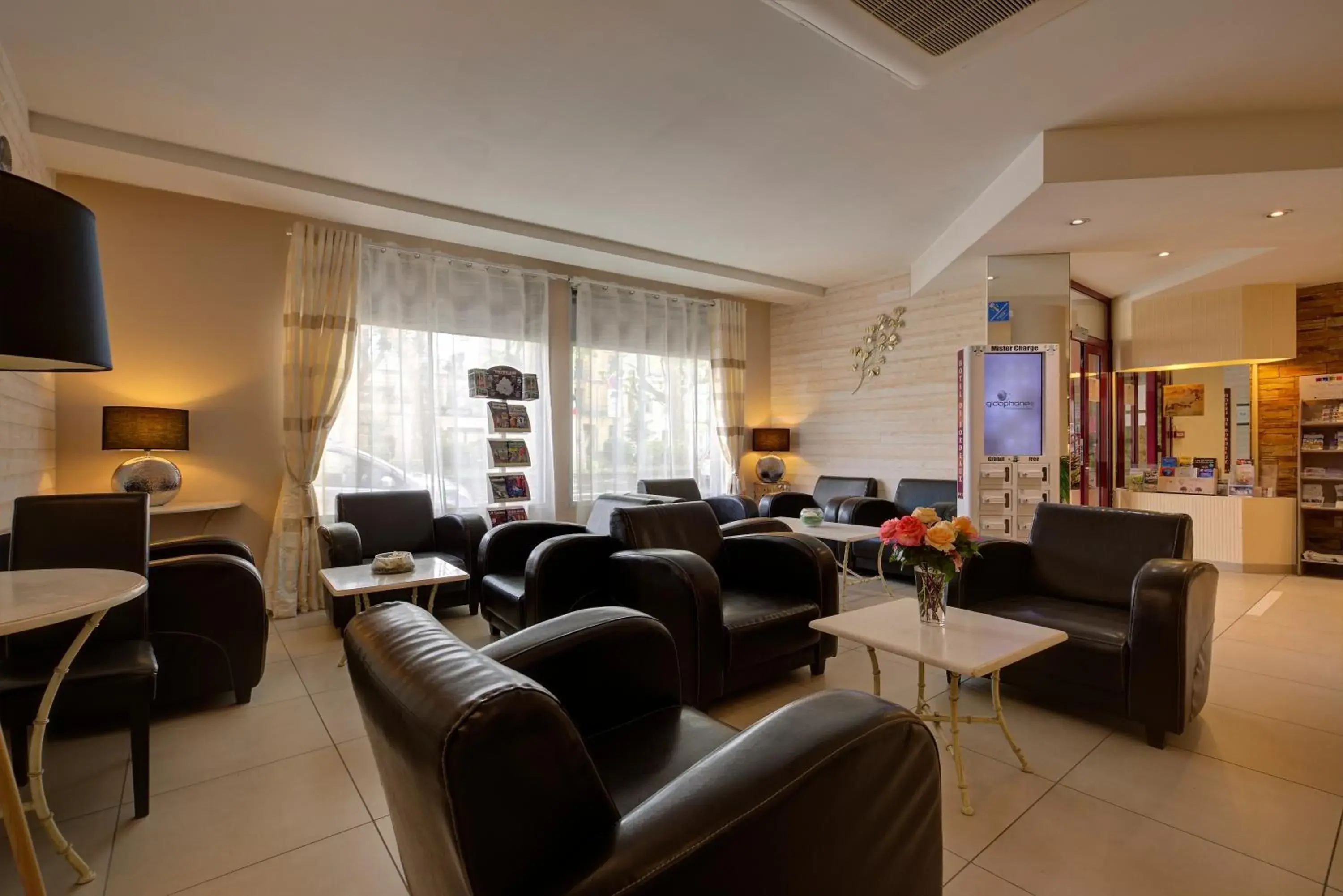 Property building in The Originals City, Hôtel de Bordeaux, Bergerac centre Property building in The Originals City, Hôtel de Bordeaux, Bergerac centre