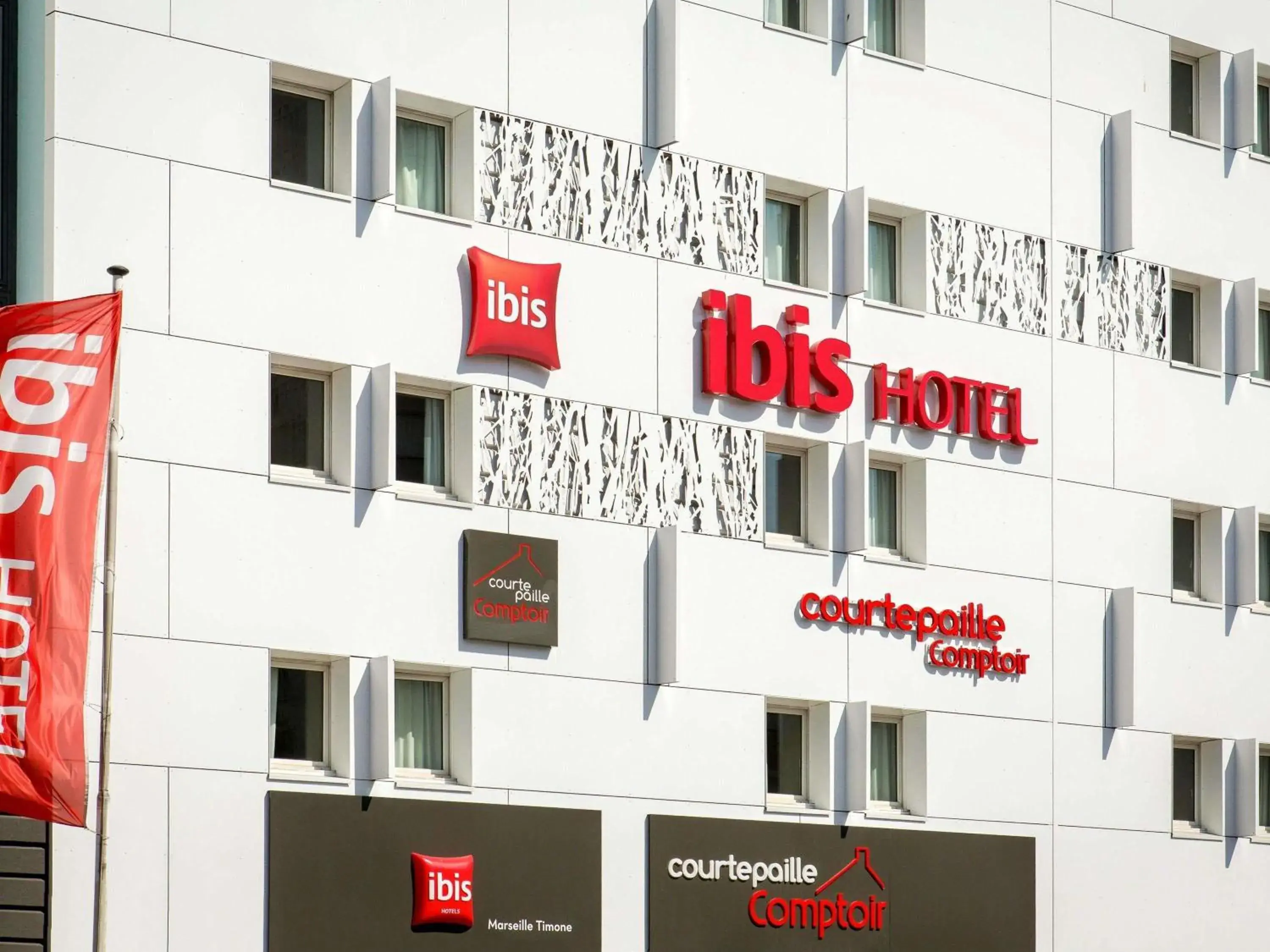 Property building in ibis Marseille Timone Property building in ibis Marseille Timone