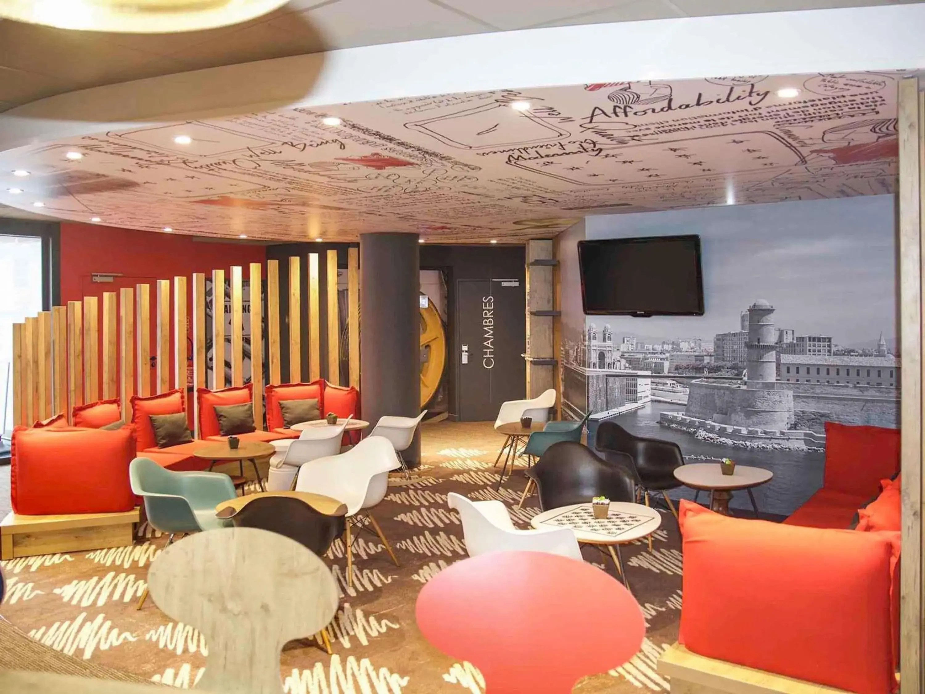 Property building in ibis Marseille Timone Property building in ibis Marseille Timone