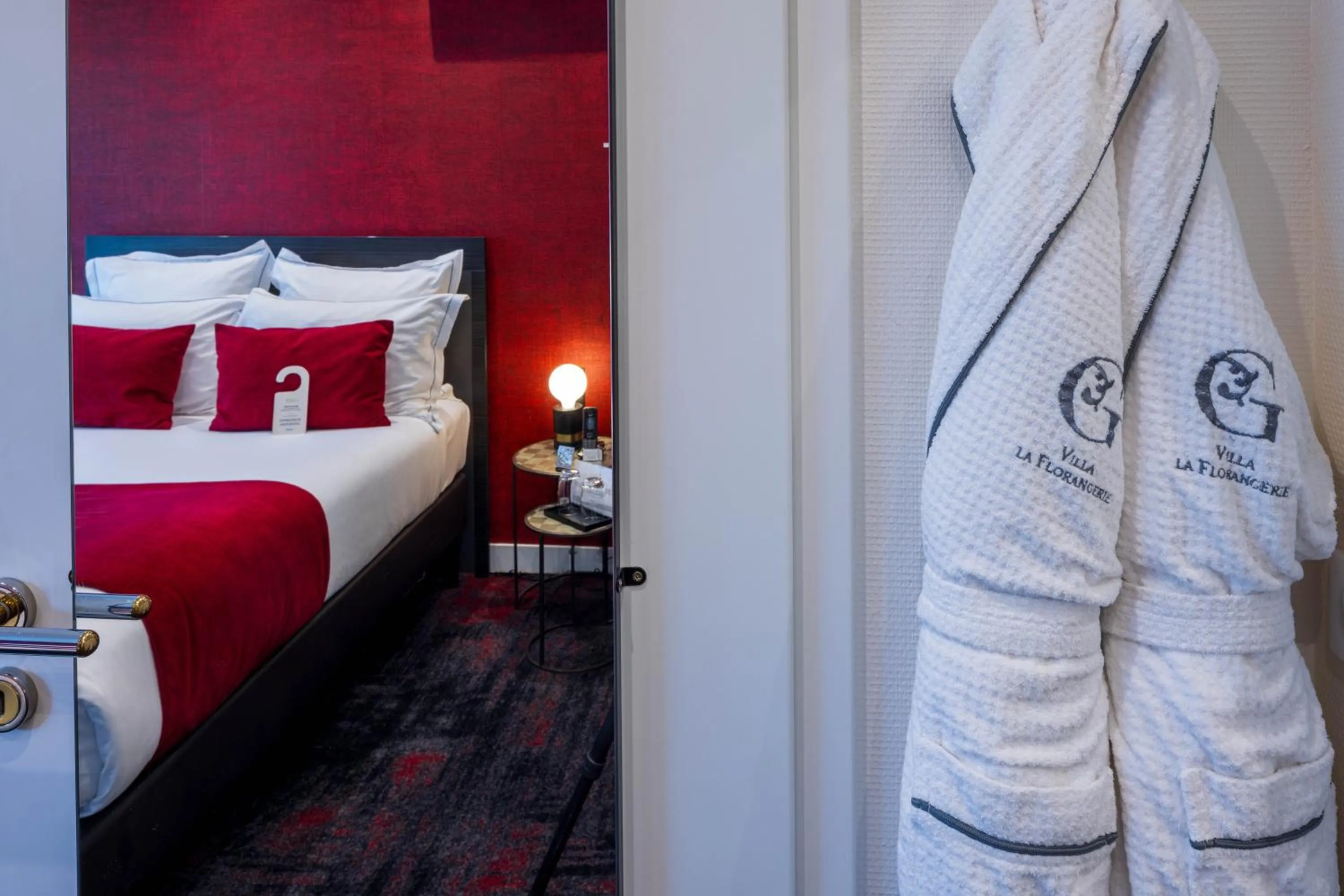 Bedroom, Bed in Hôtel Garrigae Villa La Florangerie - SPA & Piscine