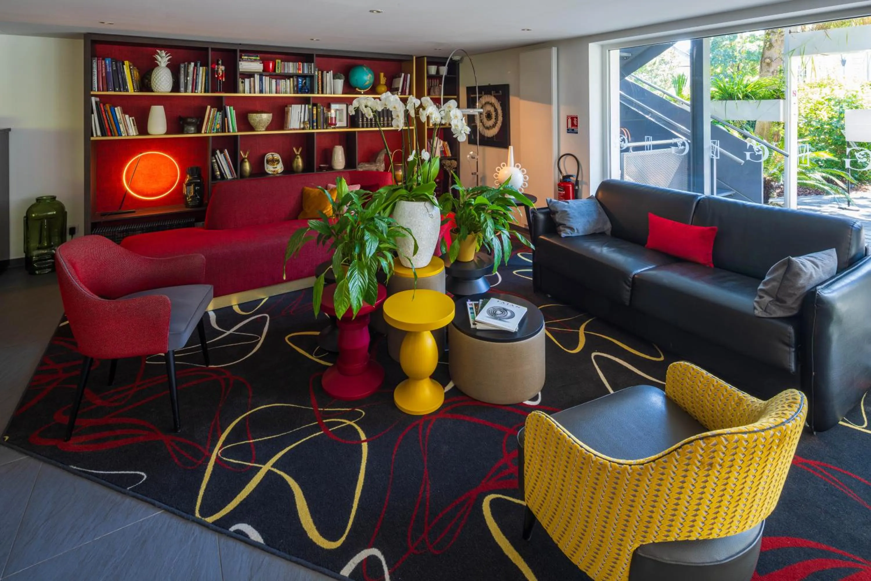 Lobby or reception in Hôtel Garrigae Villa La Florangerie - SPA & Piscine