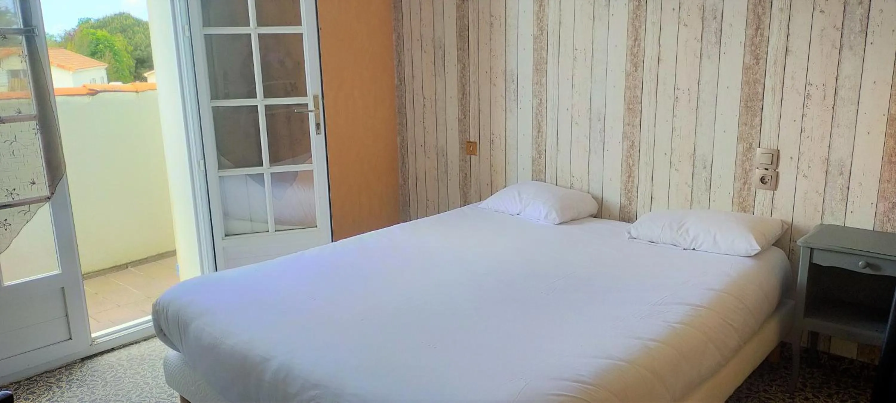 Bedroom, Bed in Hotel La Chaumière