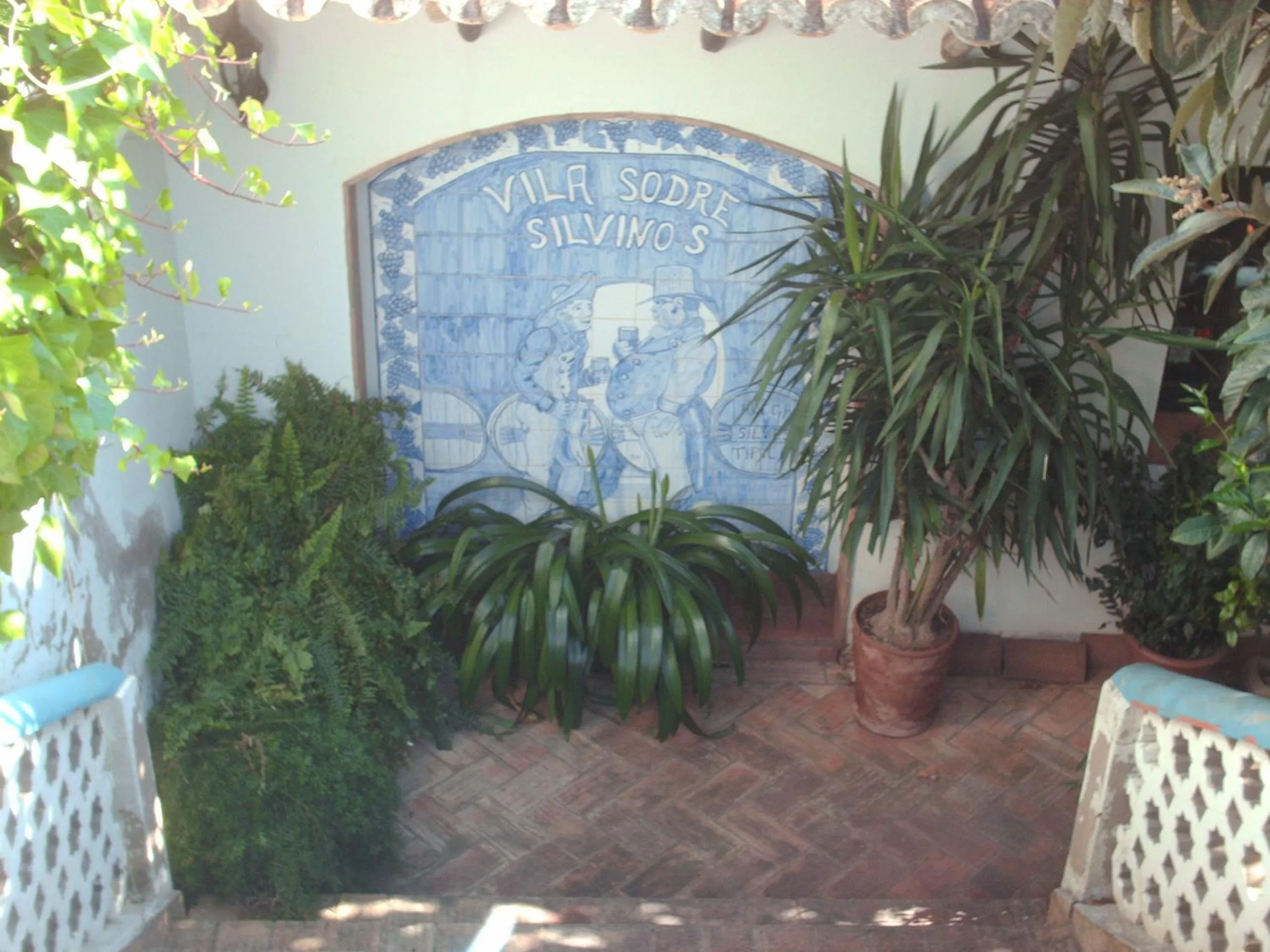 Day in Vila Sodré Guest House