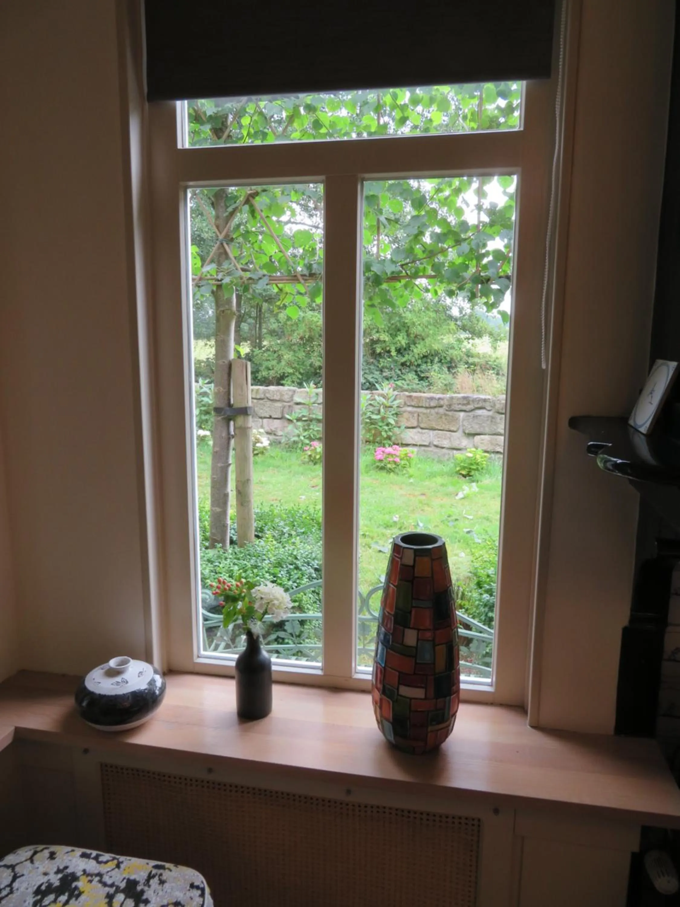 Garden view in B&B Singelstate