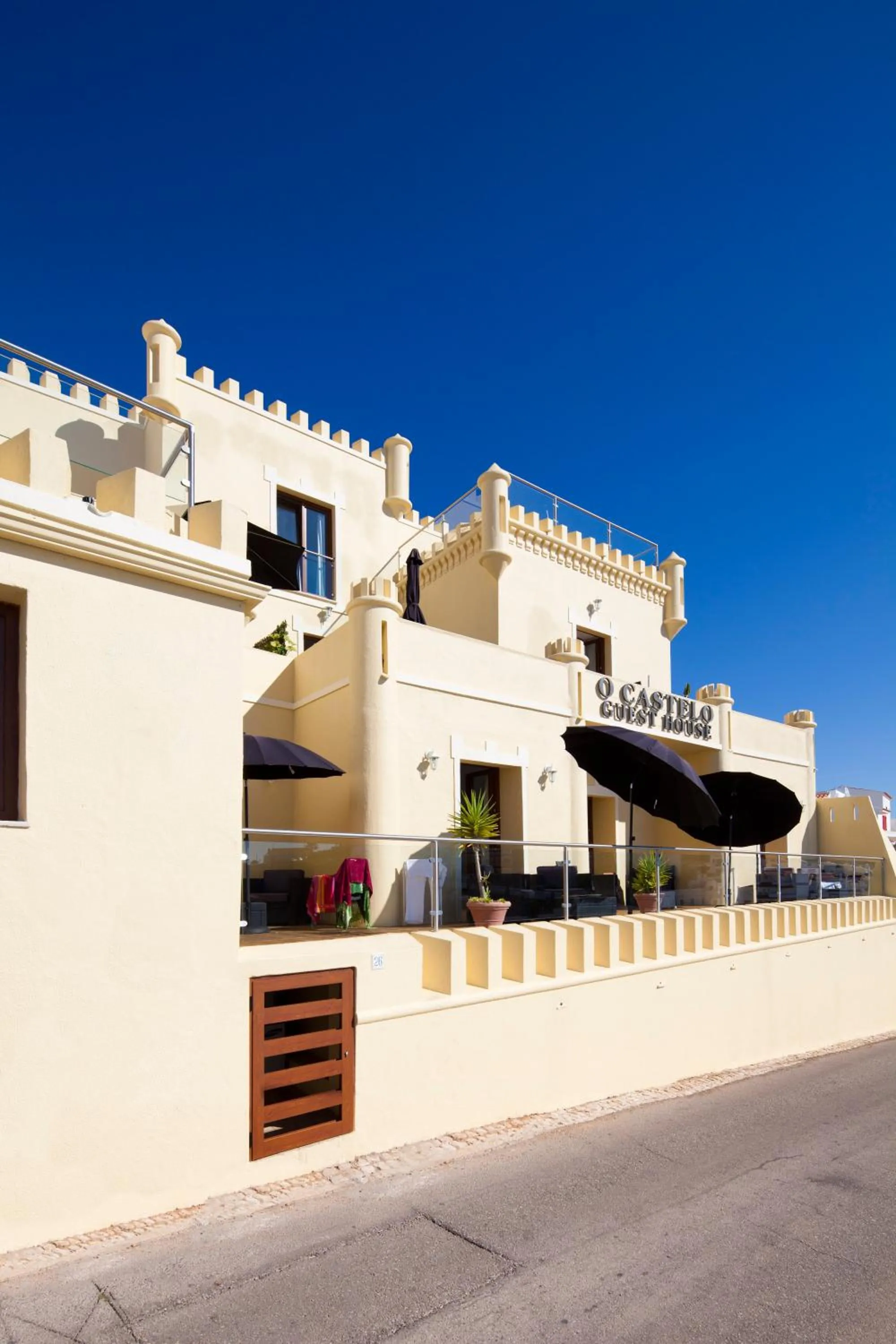 Property building in Castelo Guest House