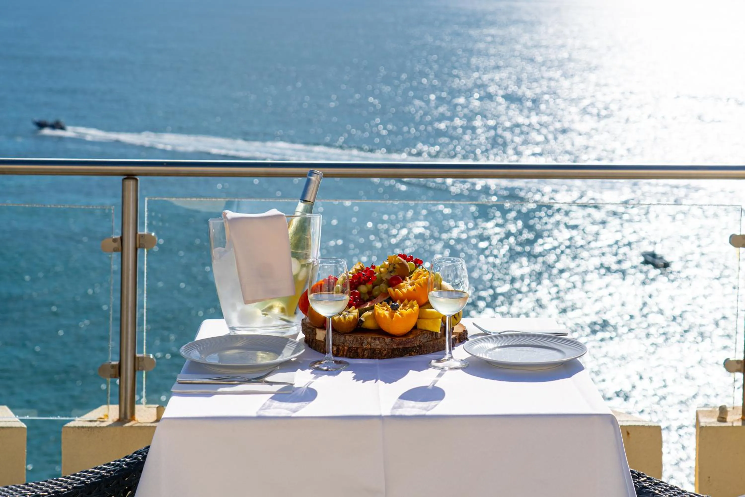 Food and drinks in Castelo Guest House