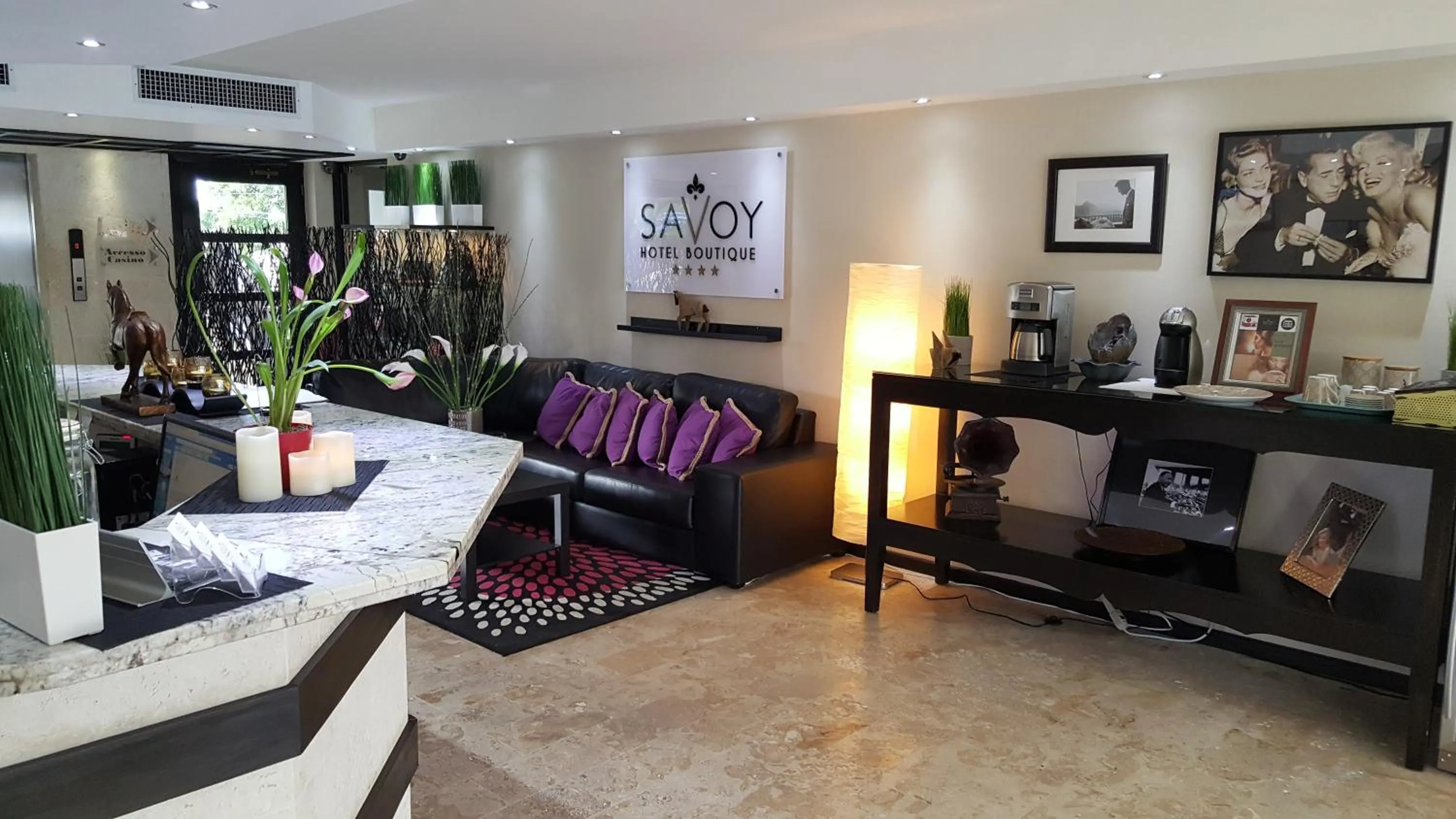 Lobby or reception in Savoy Hotel Boutique