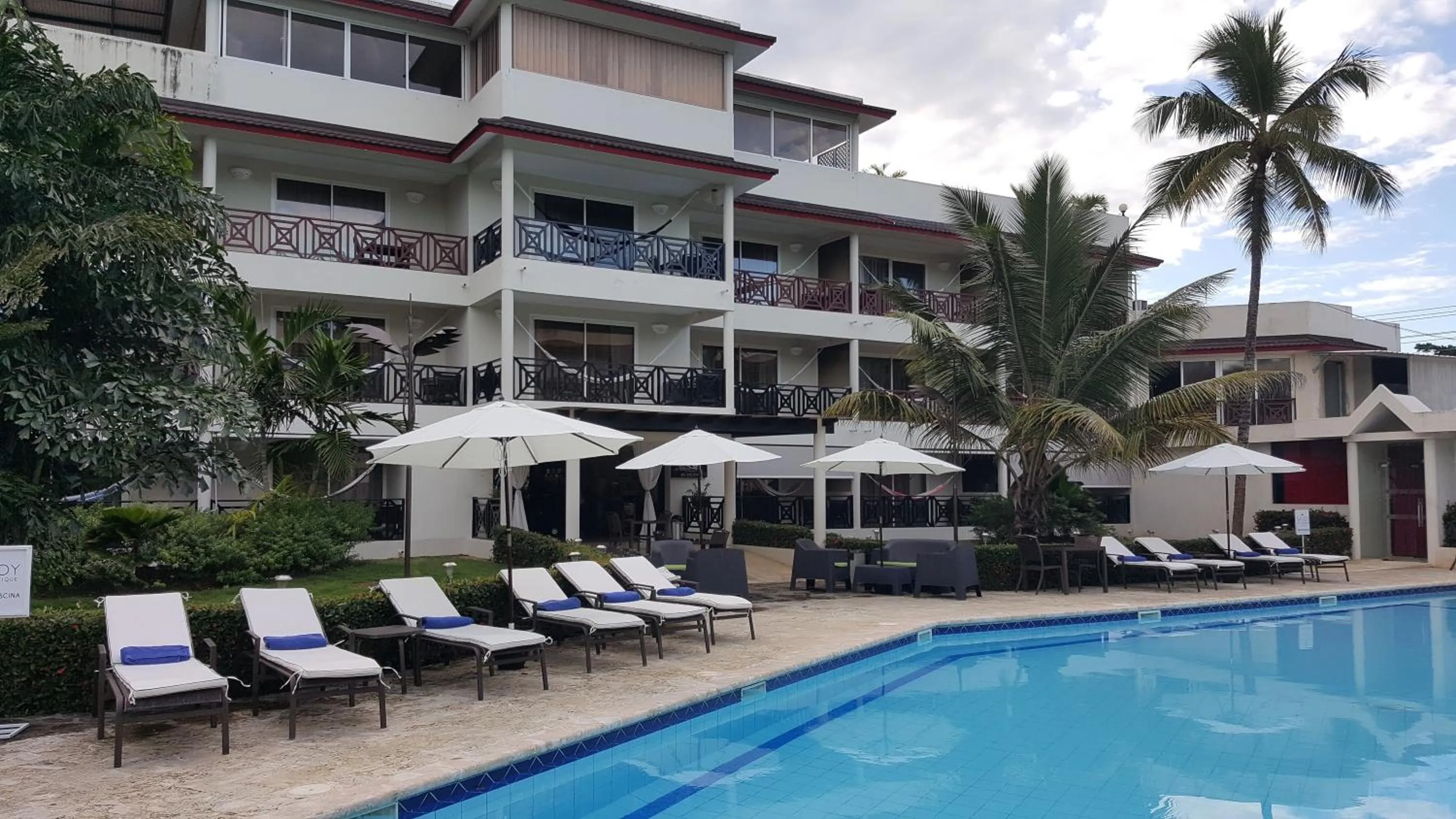 Swimming pool in Savoy Hotel Boutique