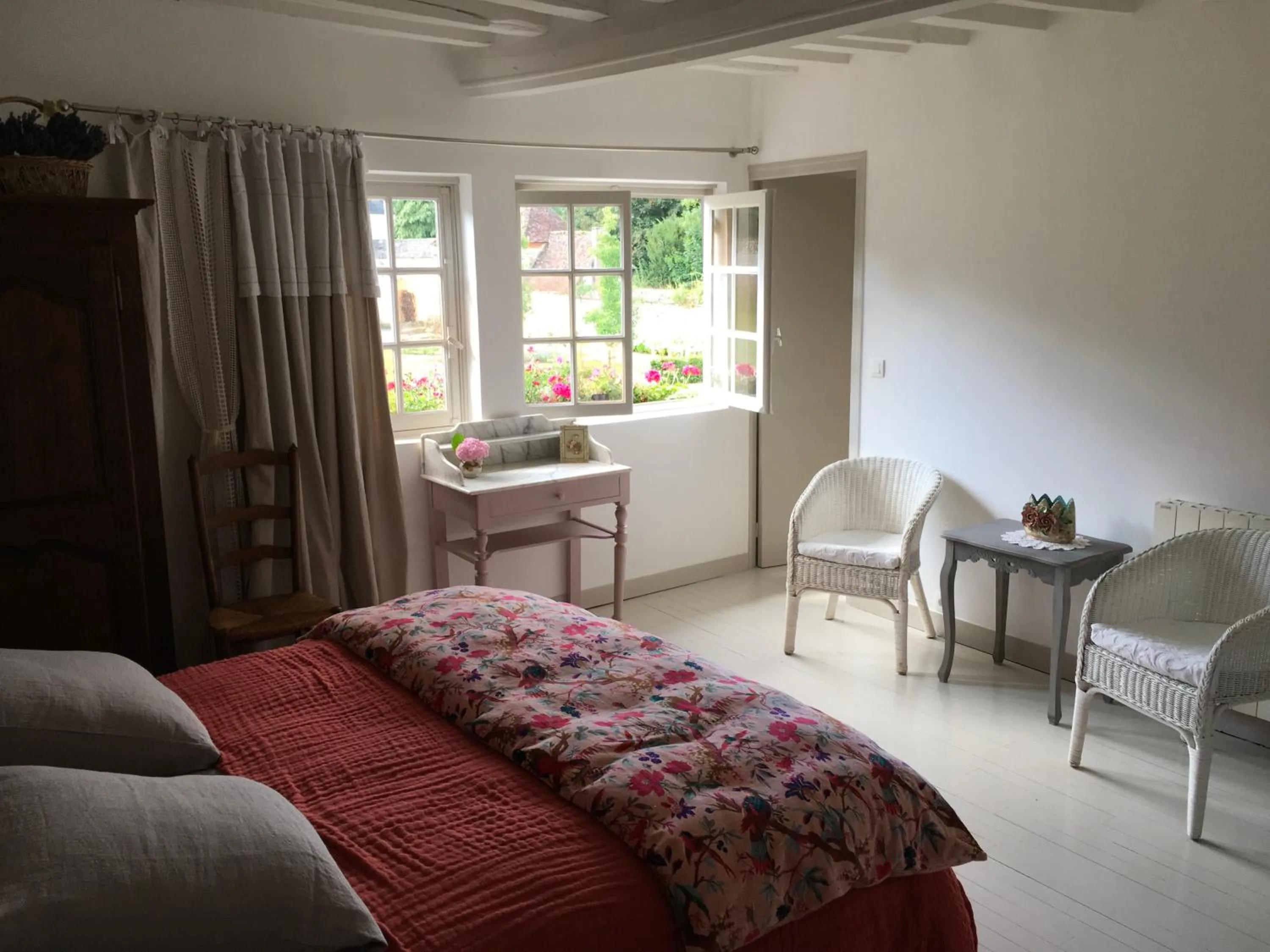 Bed in L'Atelier de Tess