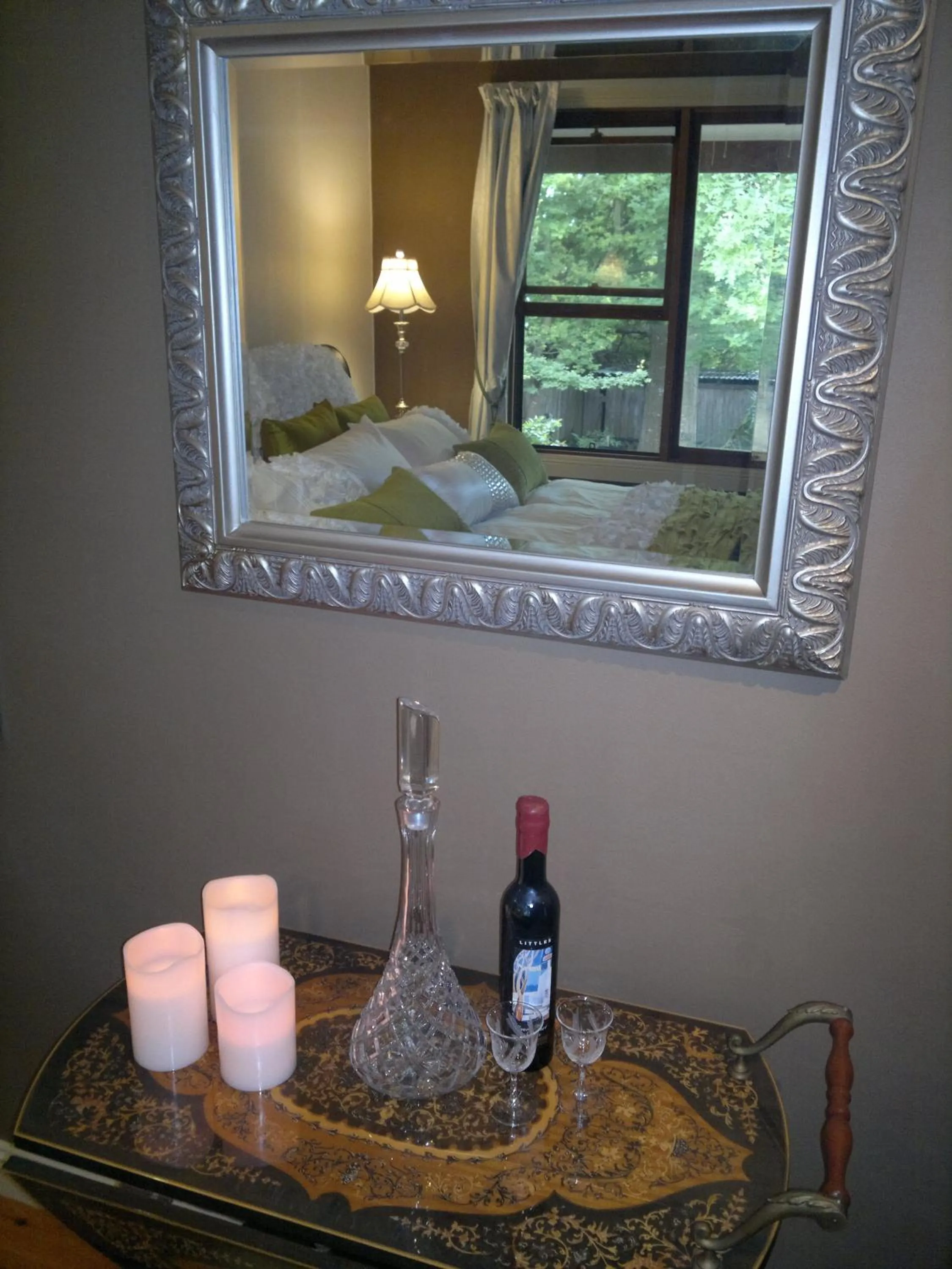 Bedroom, Bed in Bowral Road Art Gallery Bed and Breakfast