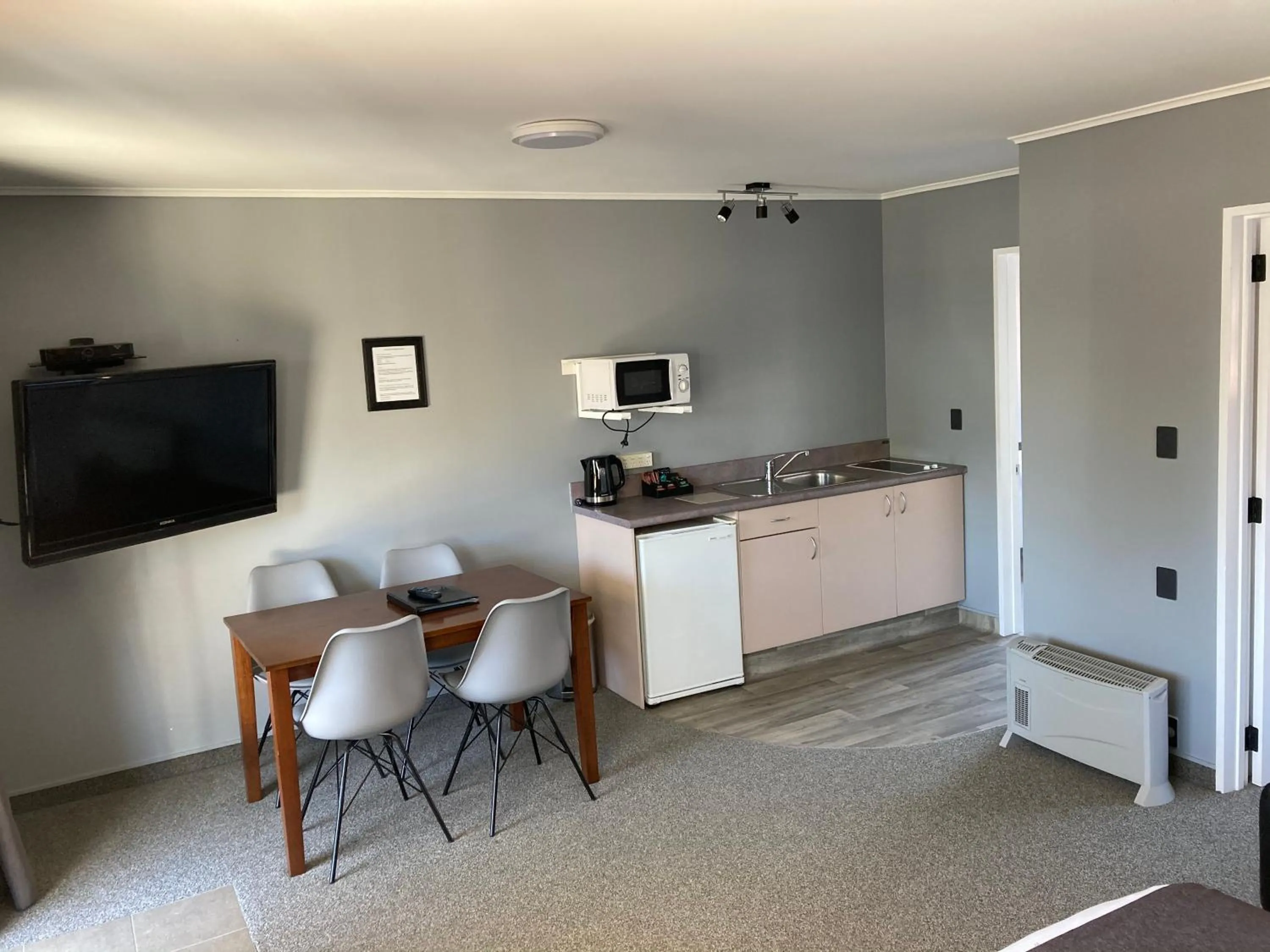 Heritage Highway Motel