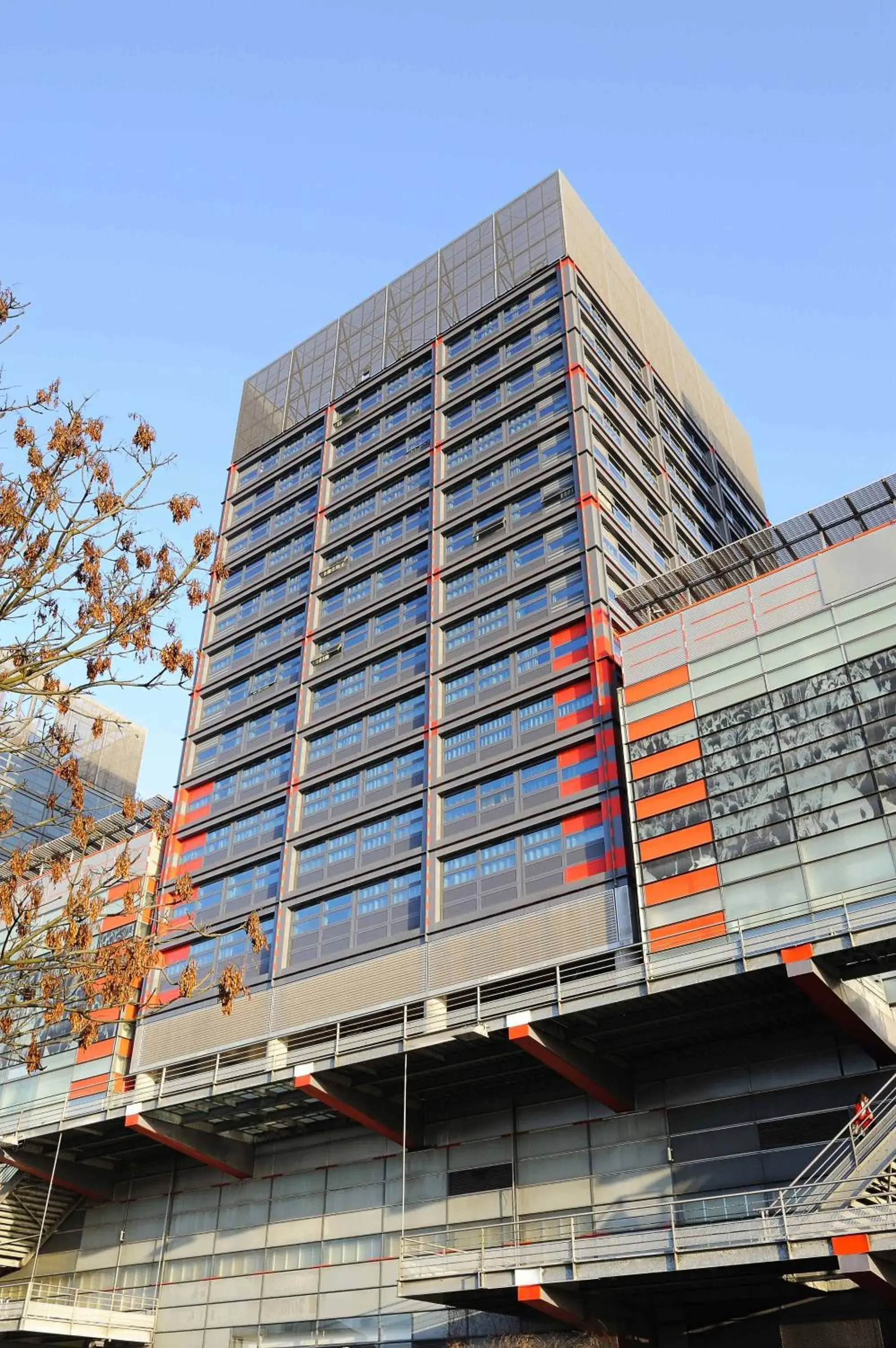Facade/entrance in Séjours & Affaires Lille Europe Facade/entrance in Séjours & Affaires Lille Europe