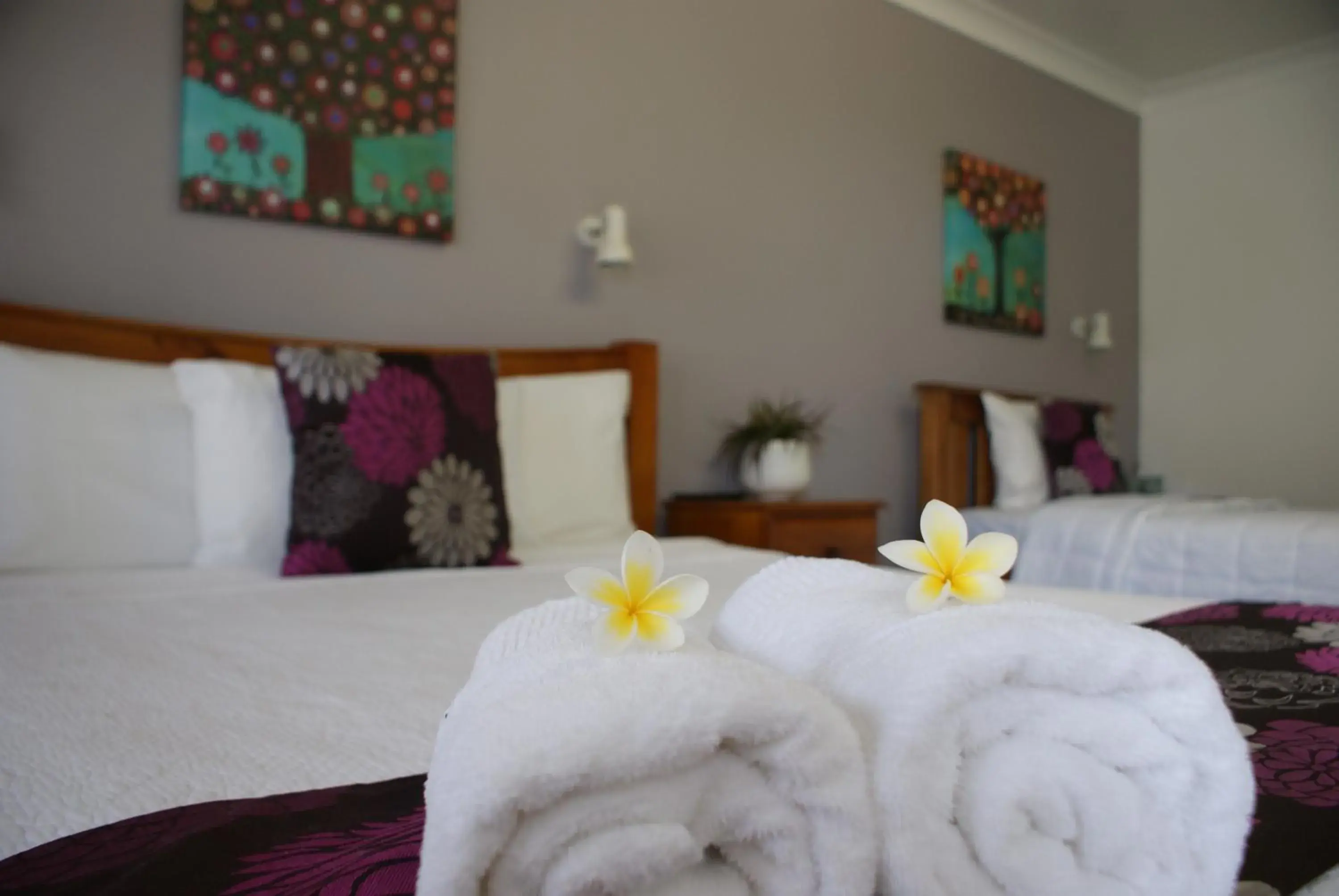 Decorative detail, Bed in Karuah Riverside Motel Decorative detail, Bed in Karuah Riverside Motel