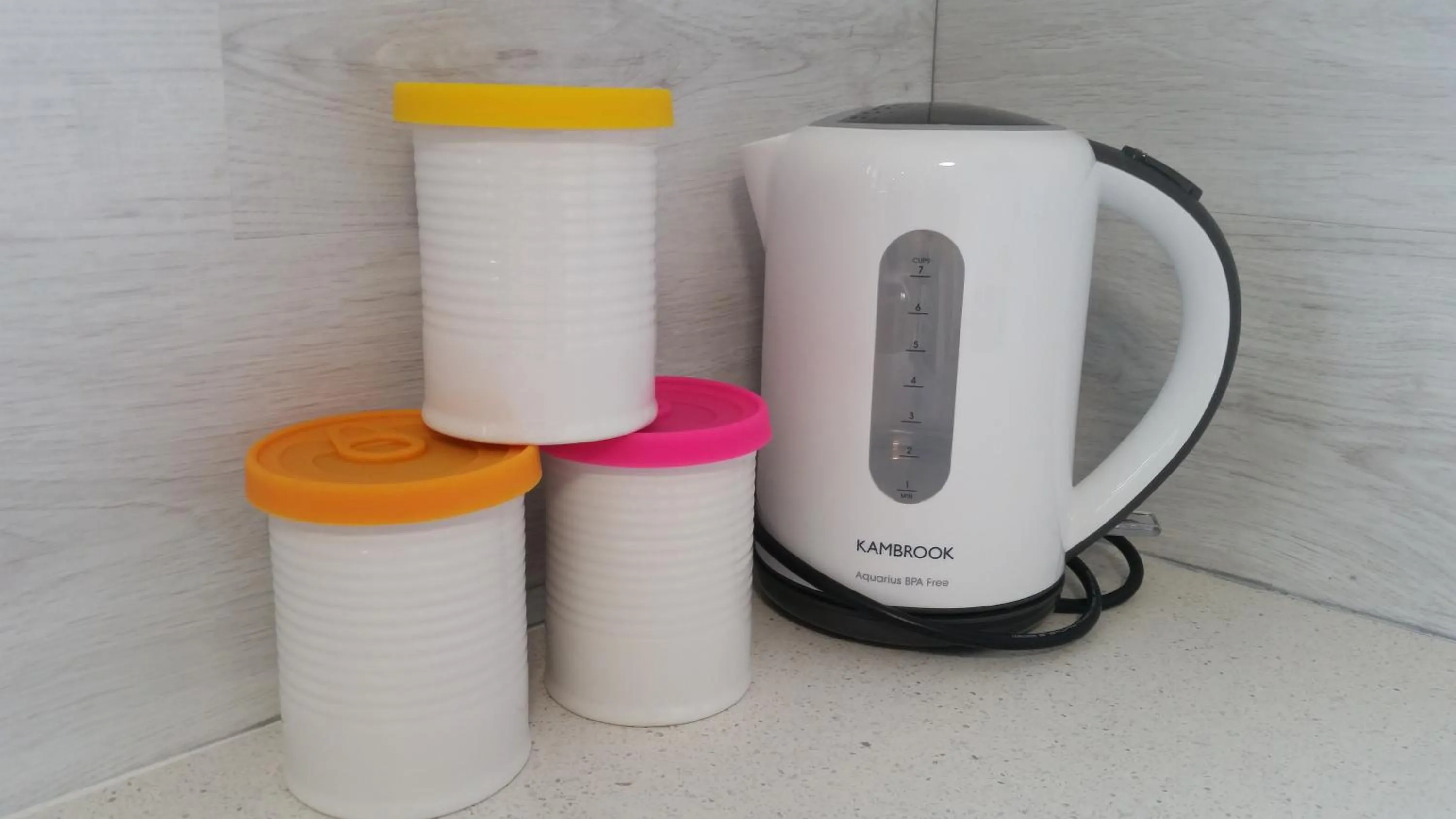 Coffee/tea facilities in Karuah Riverside Motel