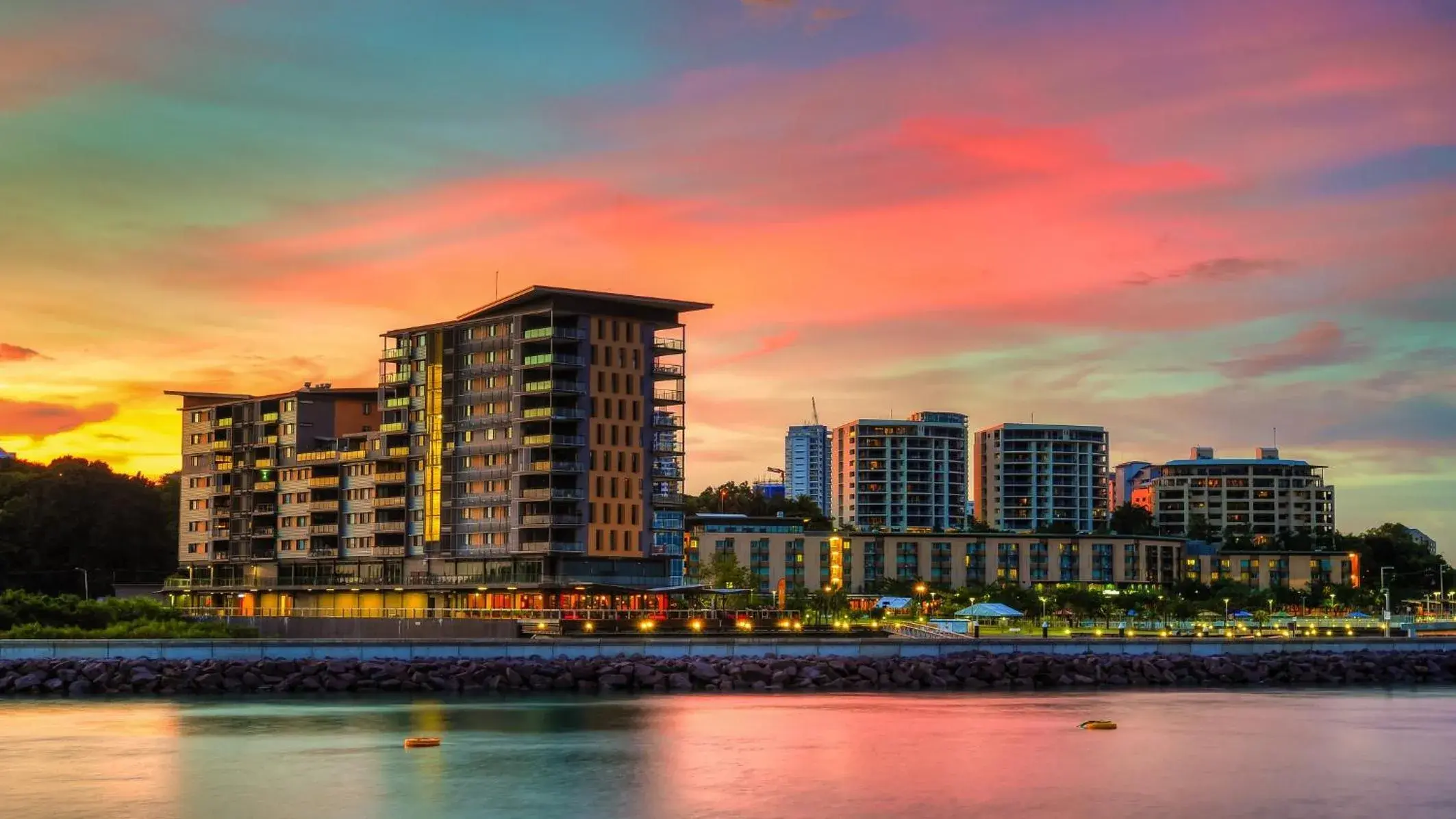Darwin Waterfront Luxury Suites Darwin Waterfront Luxury Suites