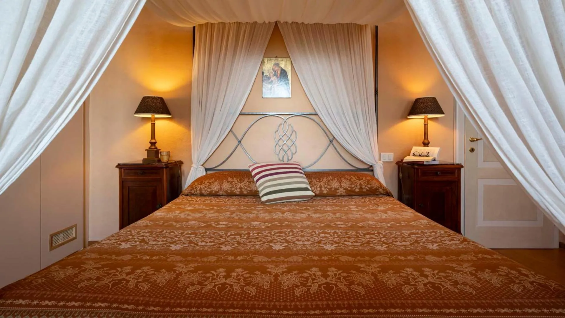 Bedroom, Bed in Tenuta il Sassone - Wine&Food