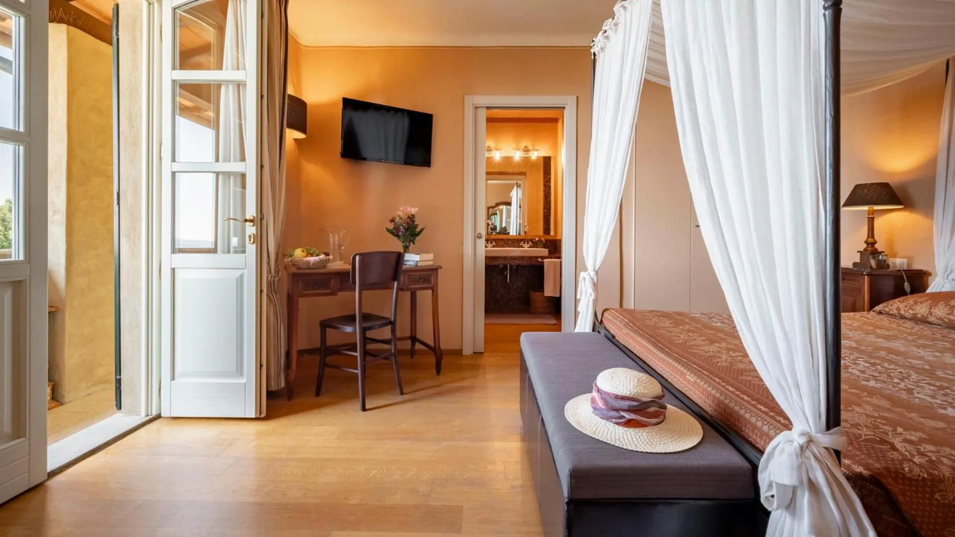 Bedroom, Bed in Tenuta il Sassone - Wine&Food