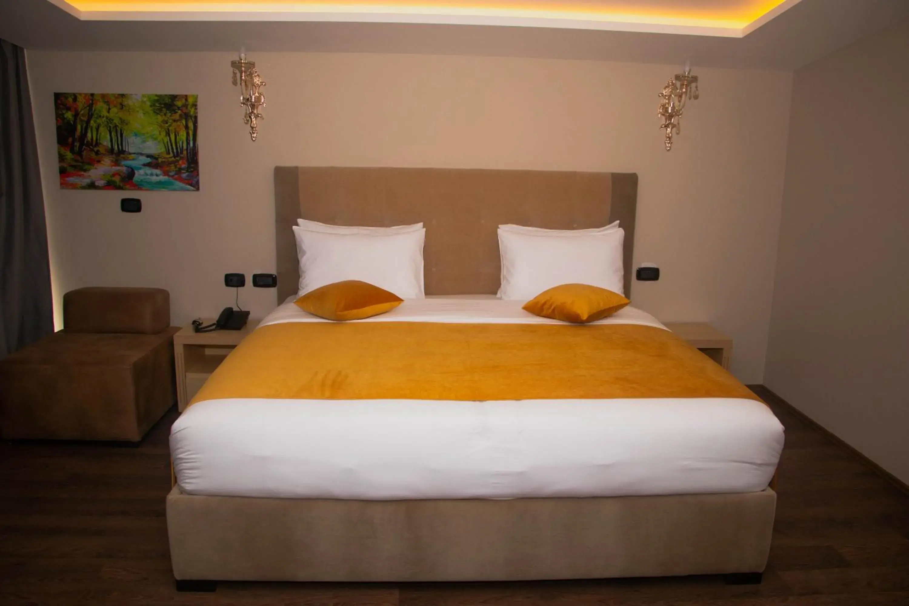 Junior Suite in Albanopolis Hotel Junior Suite in Albanopolis Hotel