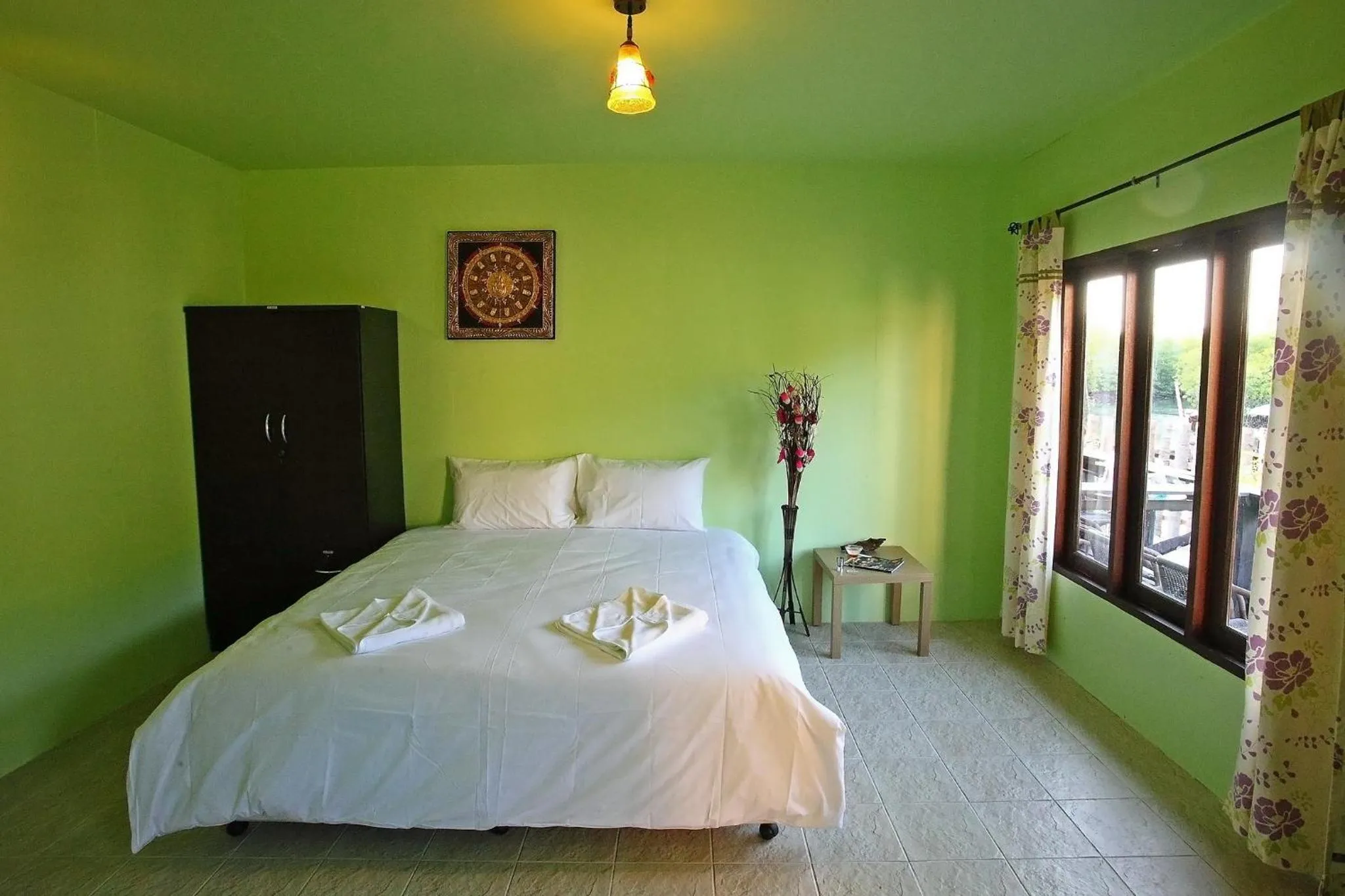 Bedroom, Bed in PP Red Tuna Hut