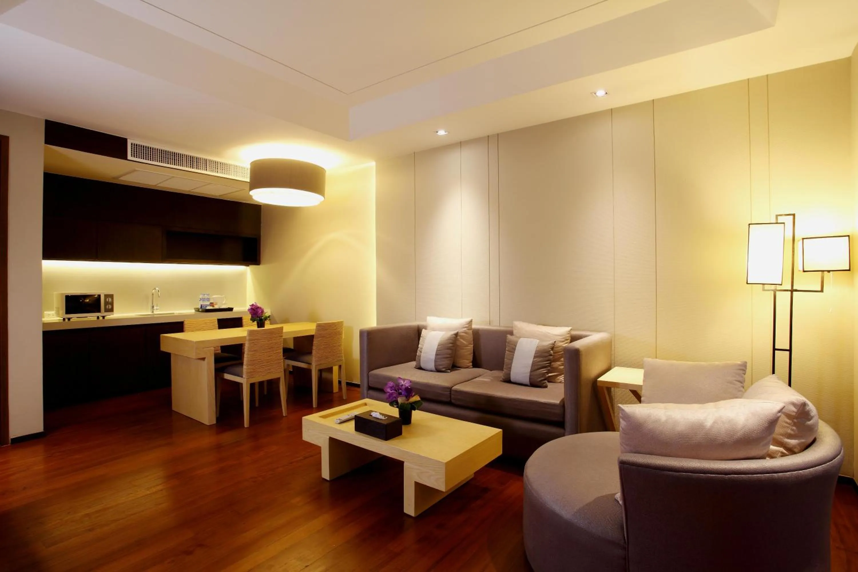 Graceland Khaolak Beachfront Resort