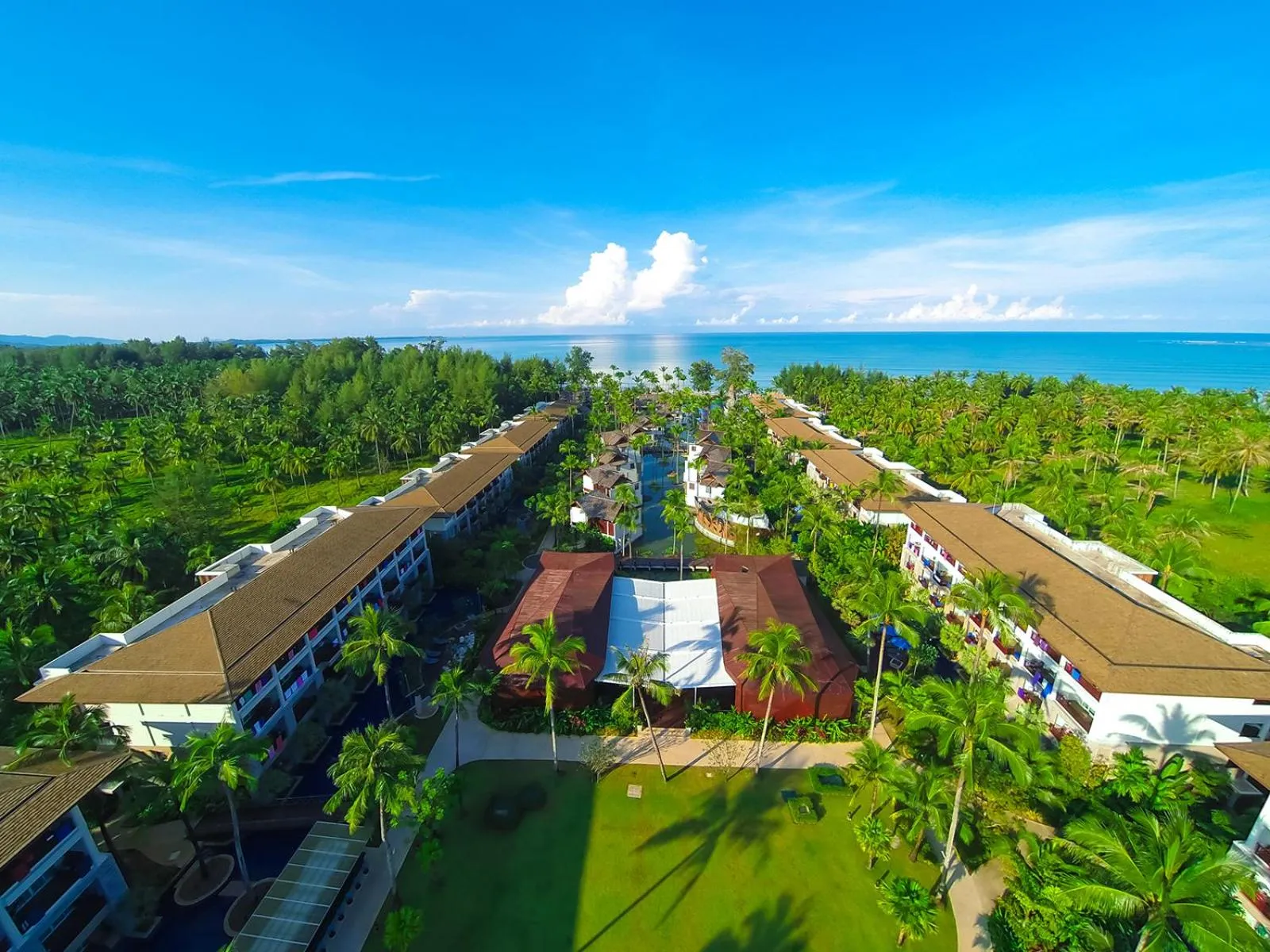 Bird's eye view in Graceland Khaolak Beachfront Resort